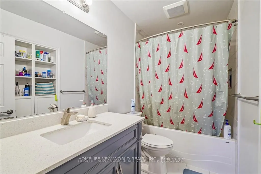 47 Davis Road, #UPPER