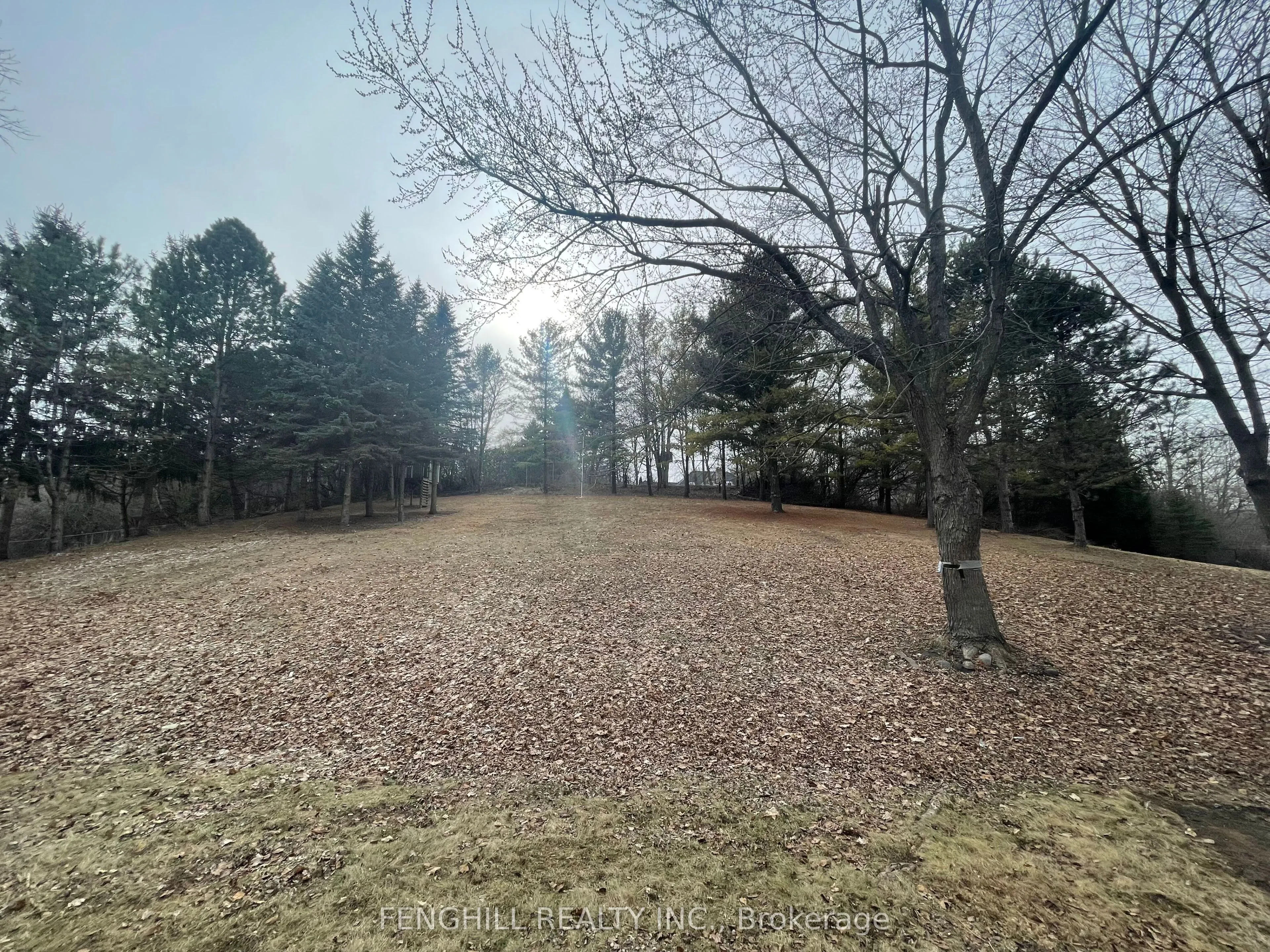 8 Blue Grass Drive