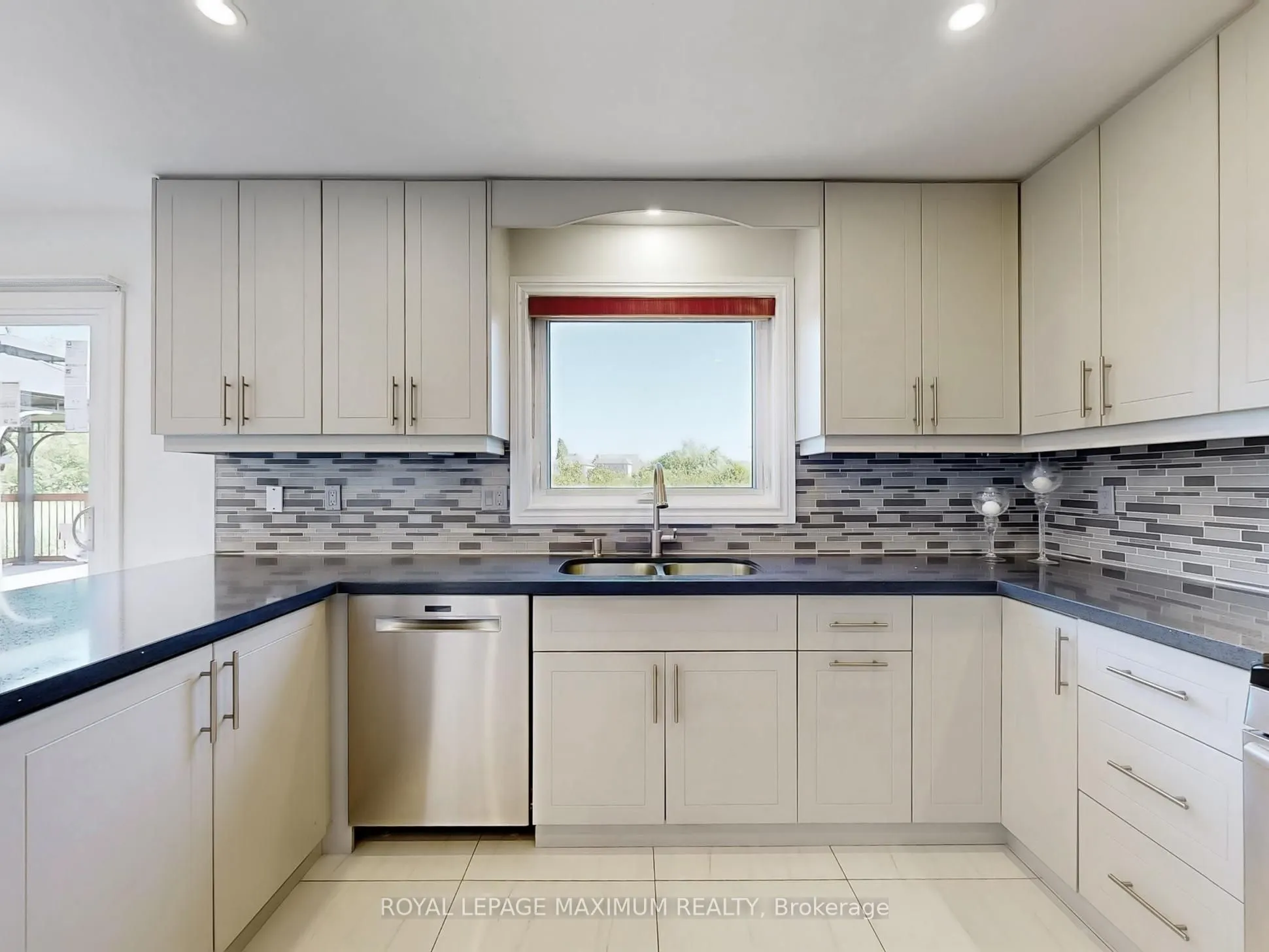 22 A Waltham Crescent