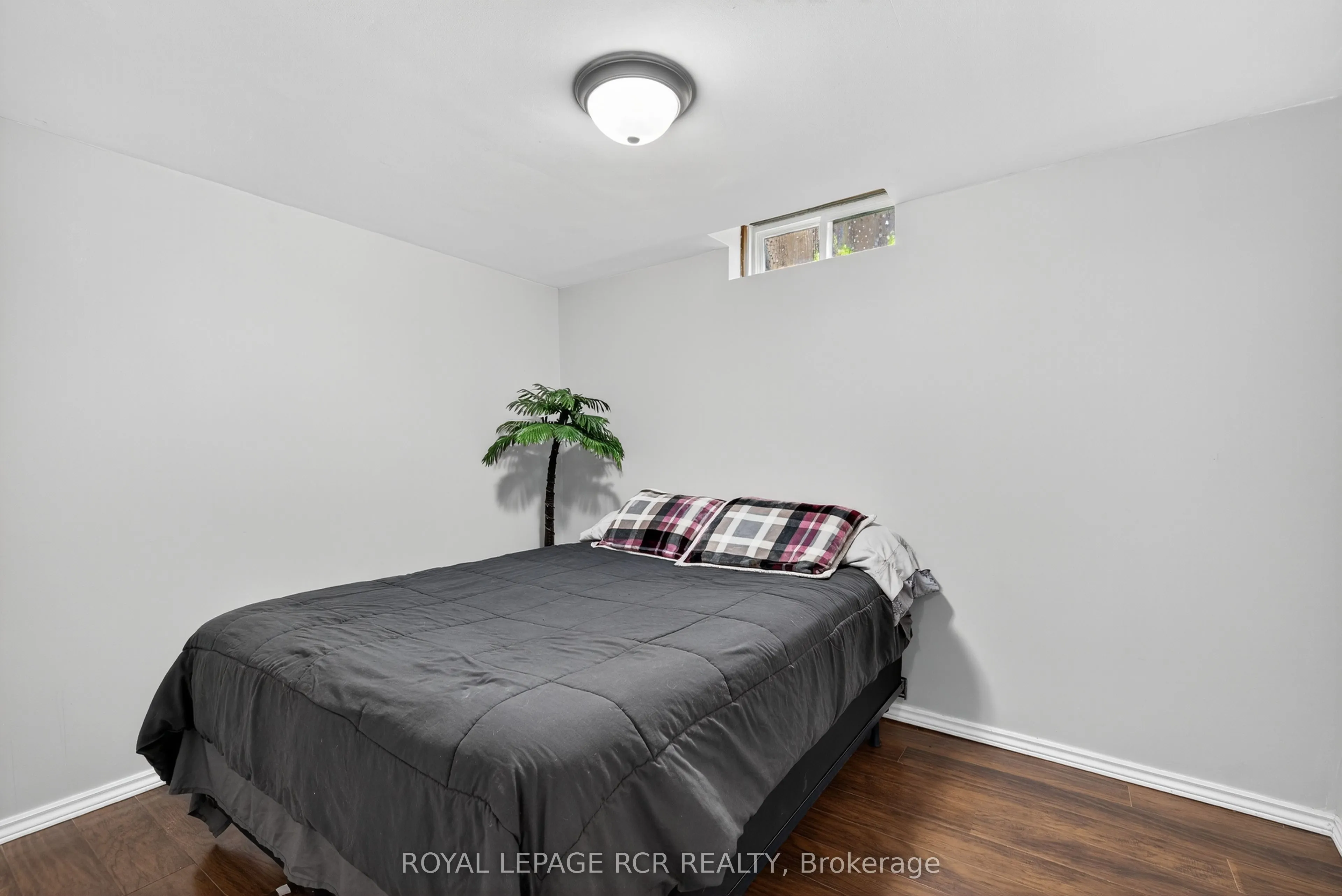 33 Summerhill Road