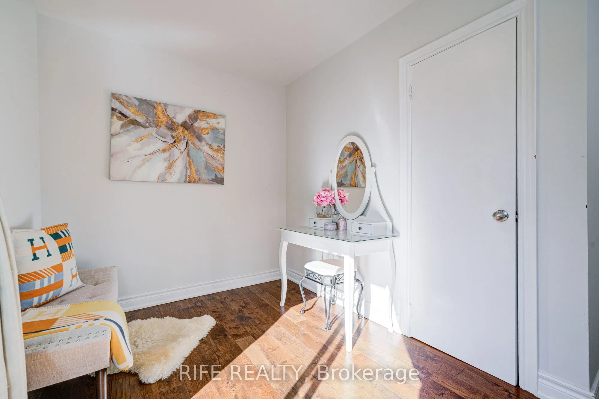 306 Wenlock Street