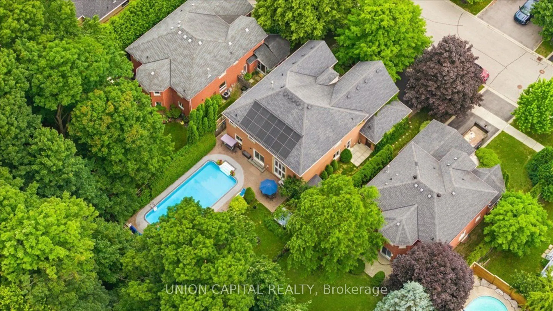 86 Charing Crescent