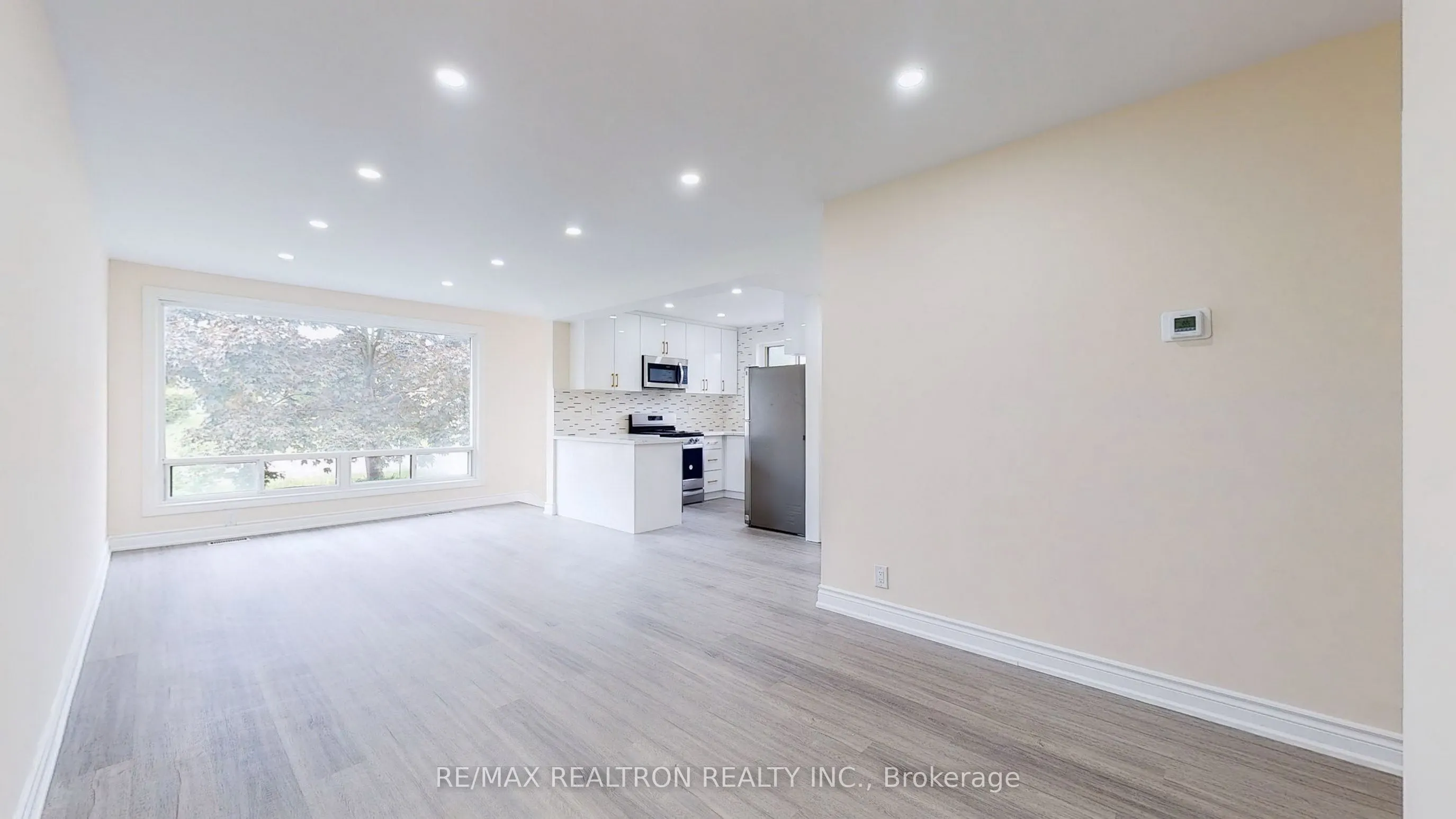 265 Browndale Crescent E, #Main Floor