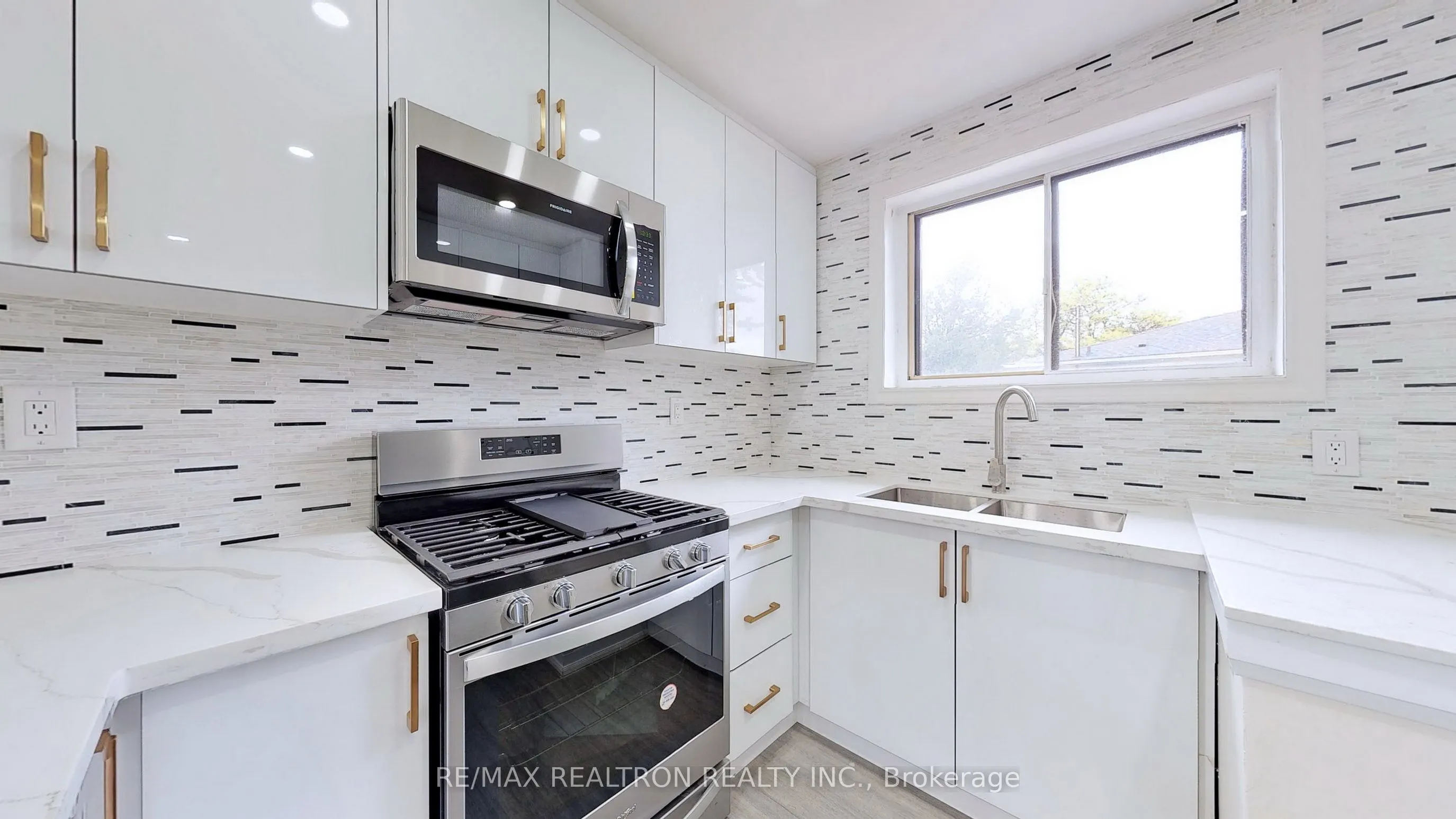 265 Browndale Crescent E, #Main Floor
