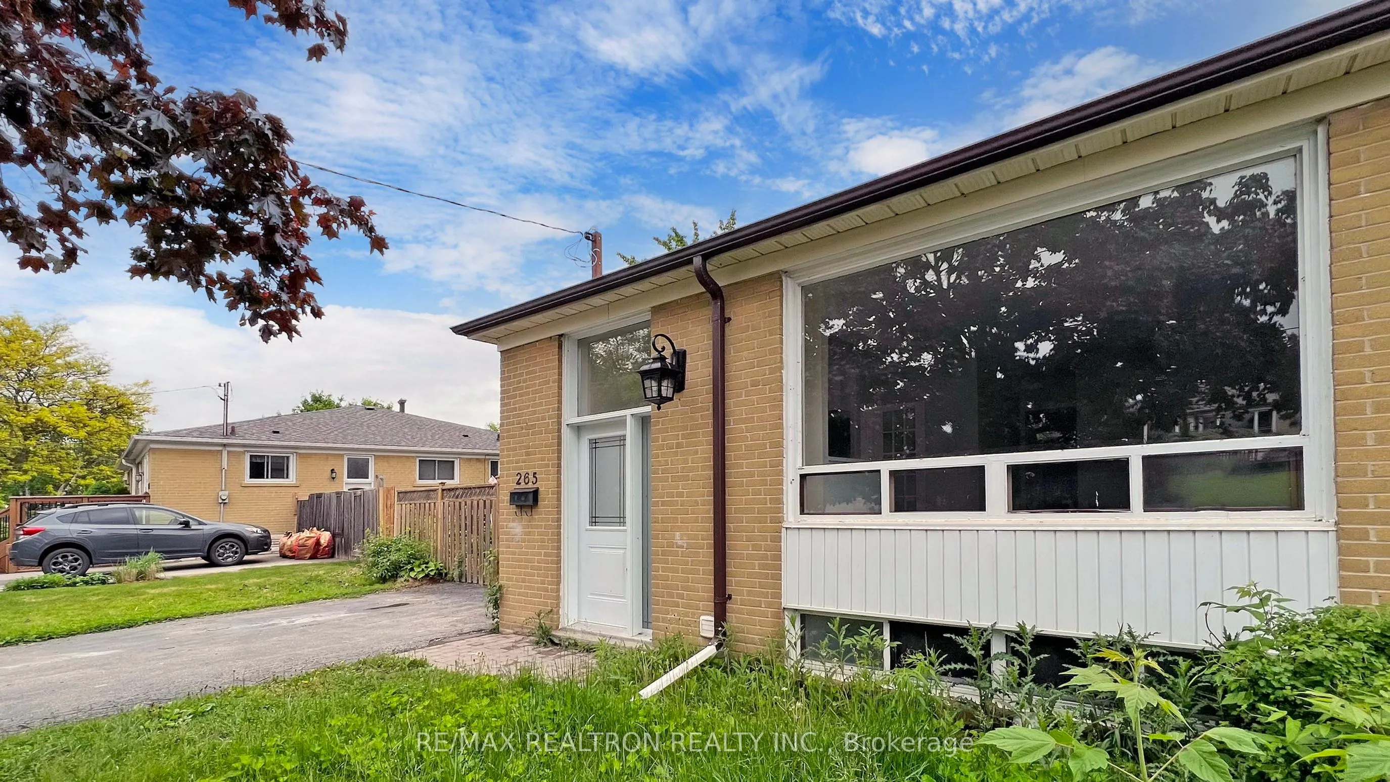 265 Browndale Crescent E, #Main Floor