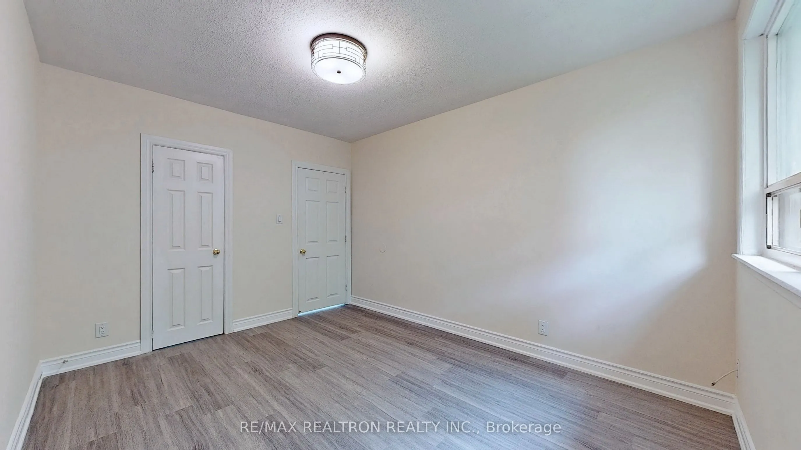 265 Browndale Crescent E, #Main Floor
