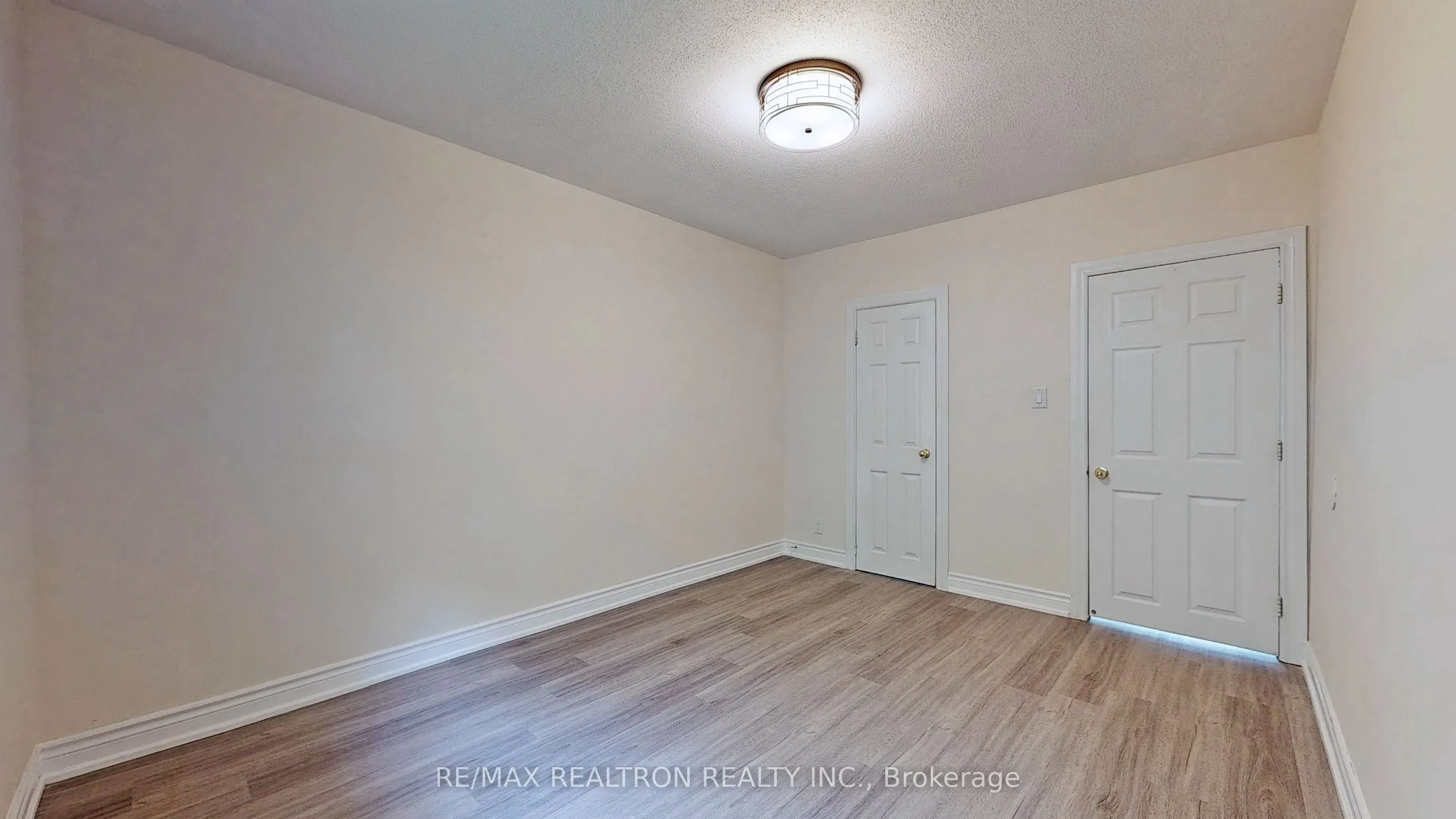 265 Browndale Crescent E, #Main Floor