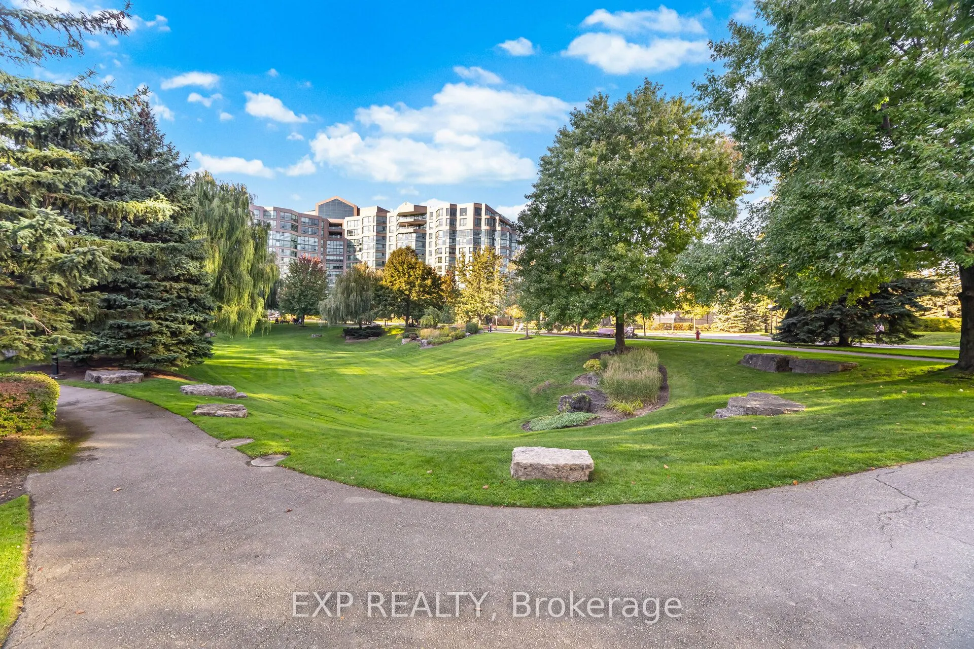 7825 Bayview Avenue, #613