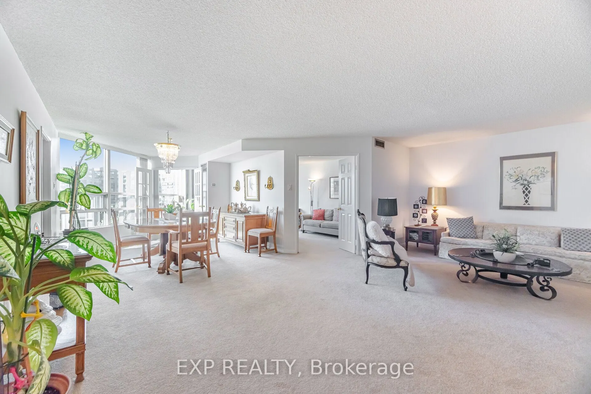 7825 Bayview Avenue, #613