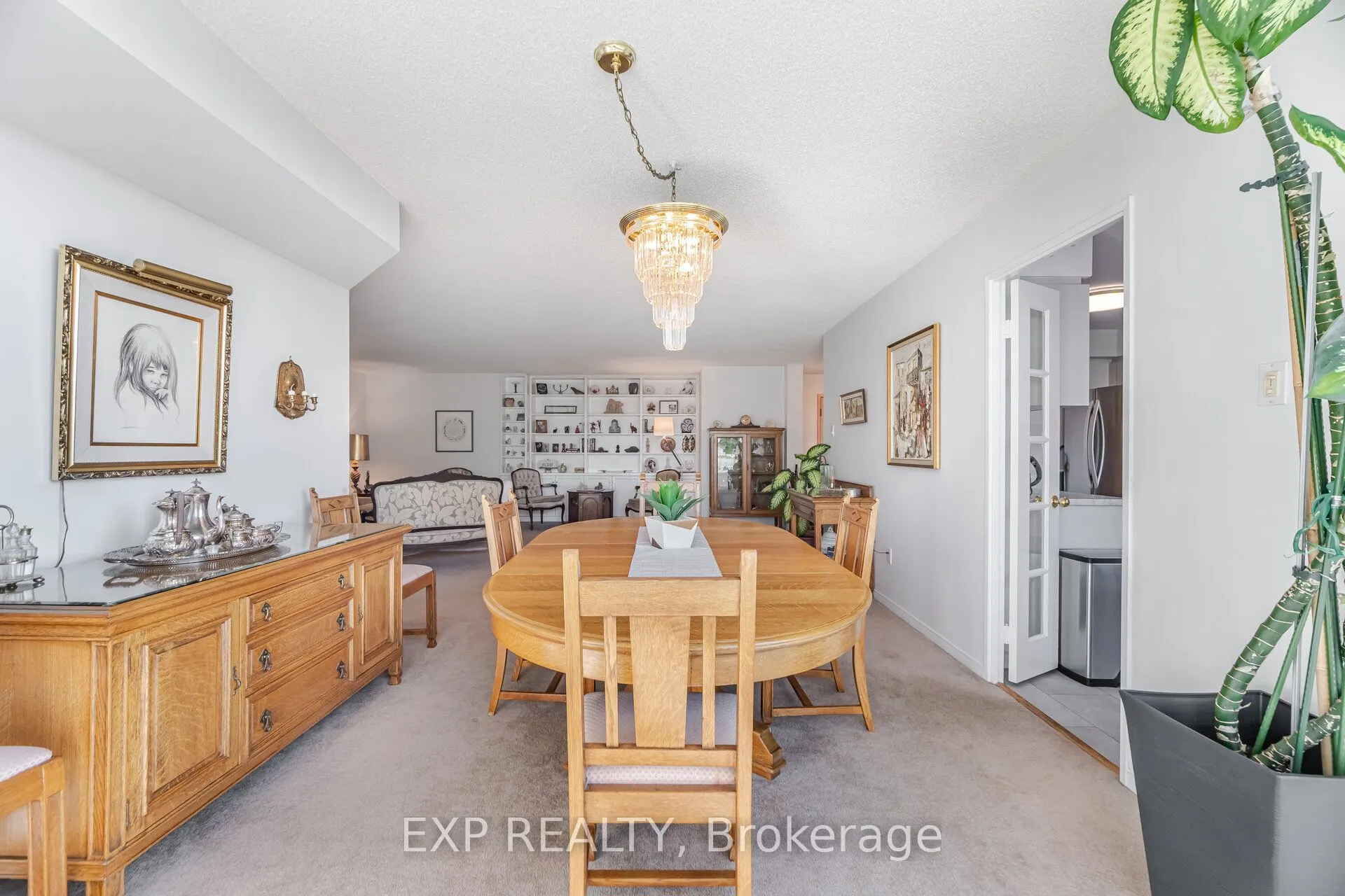 7825 Bayview Avenue, #613
