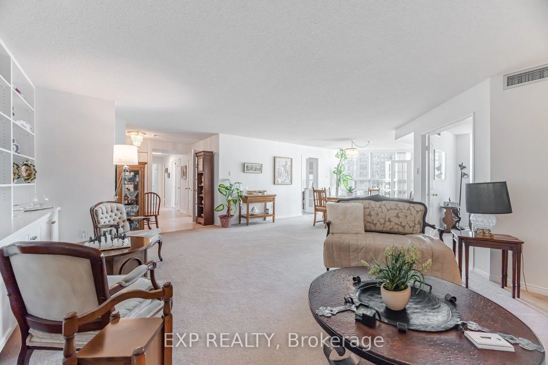 7825 Bayview Avenue, #613