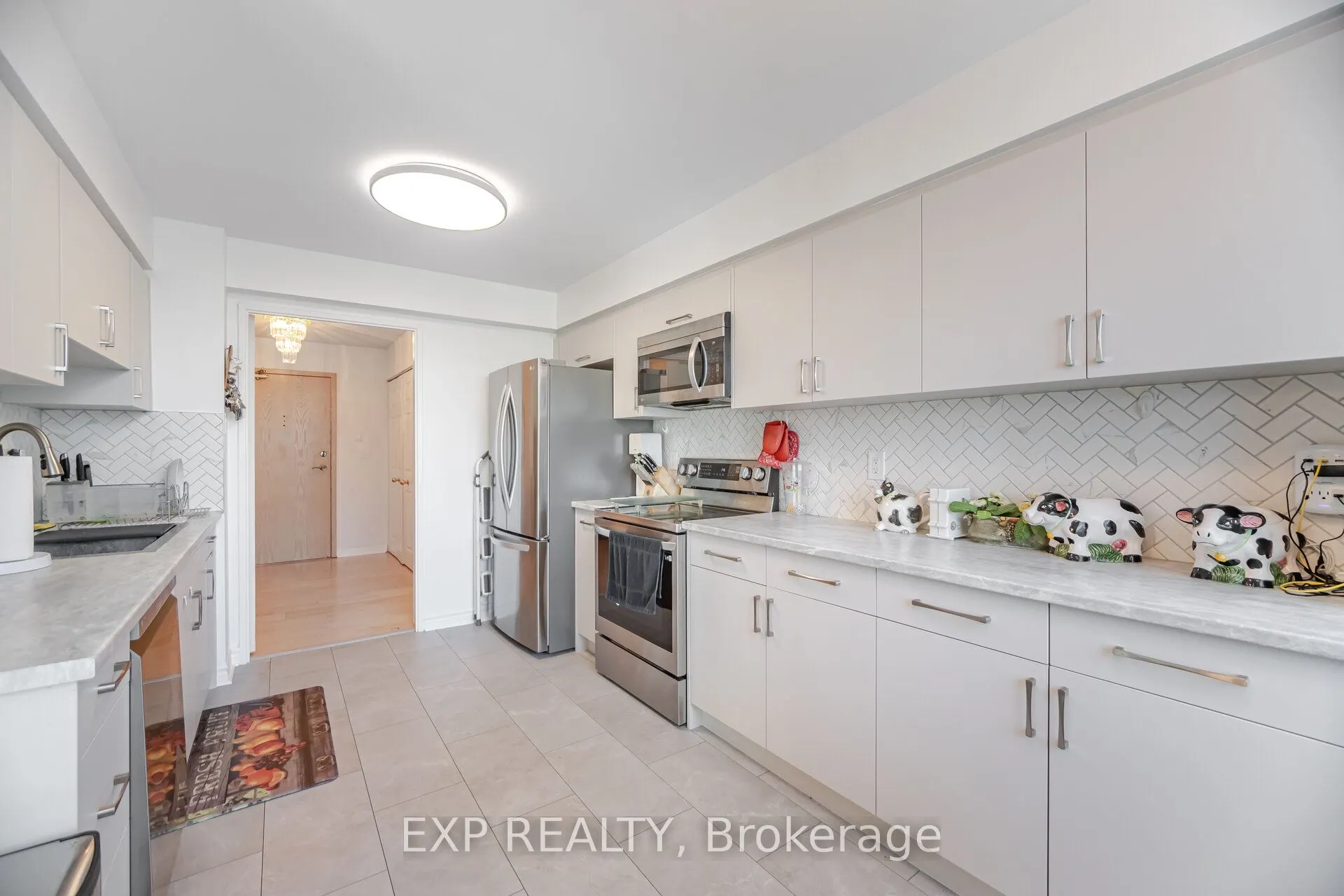 7825 Bayview Avenue, #613