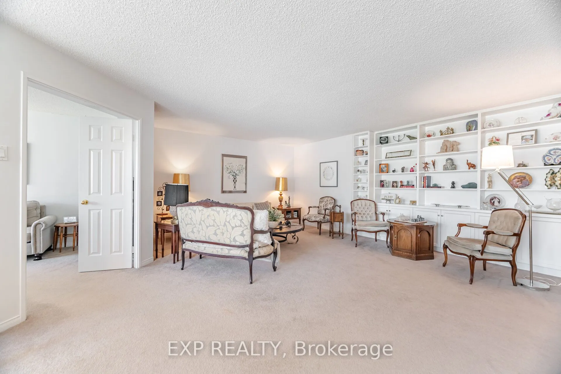 7825 Bayview Avenue, #613