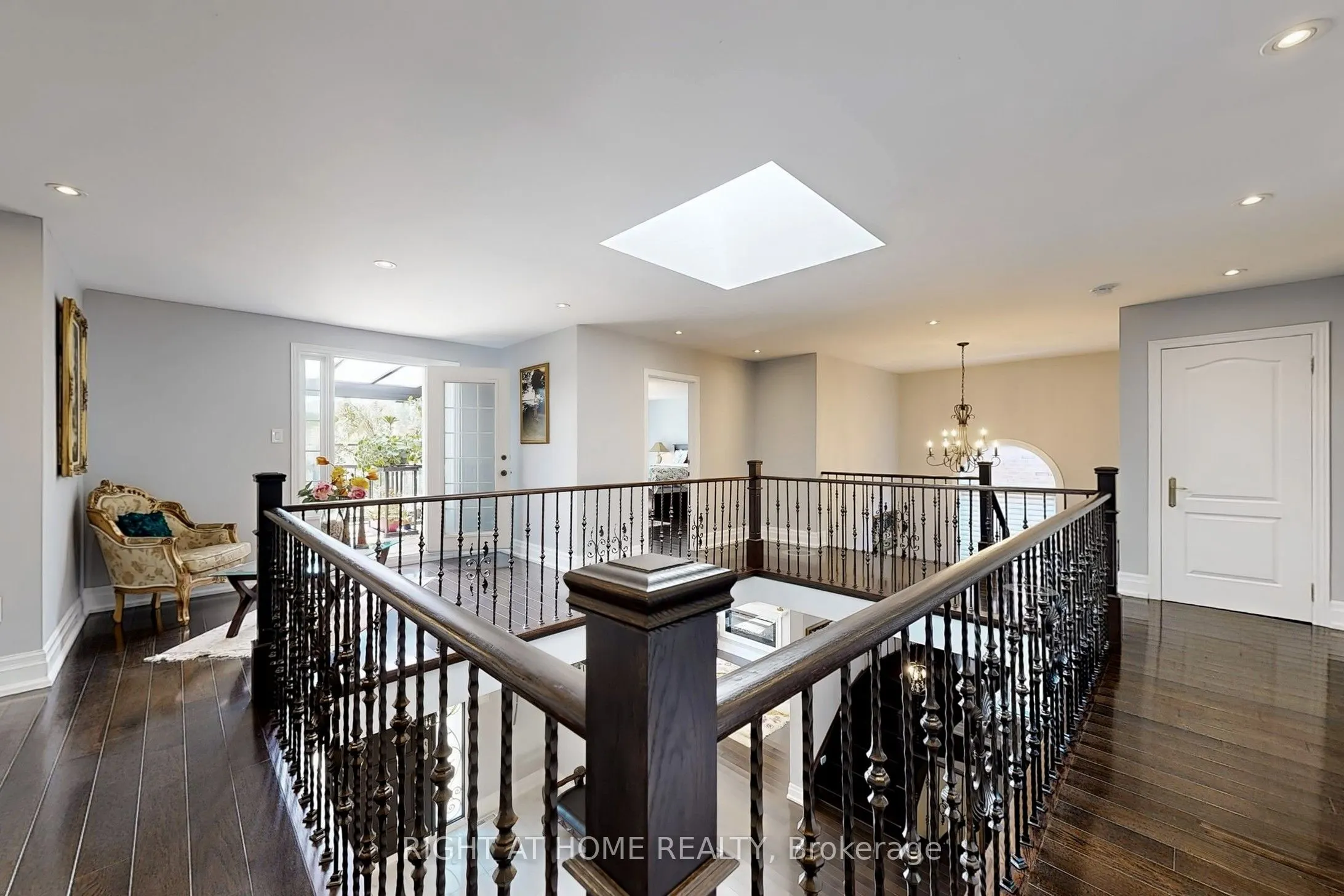8 Springbrook Drive