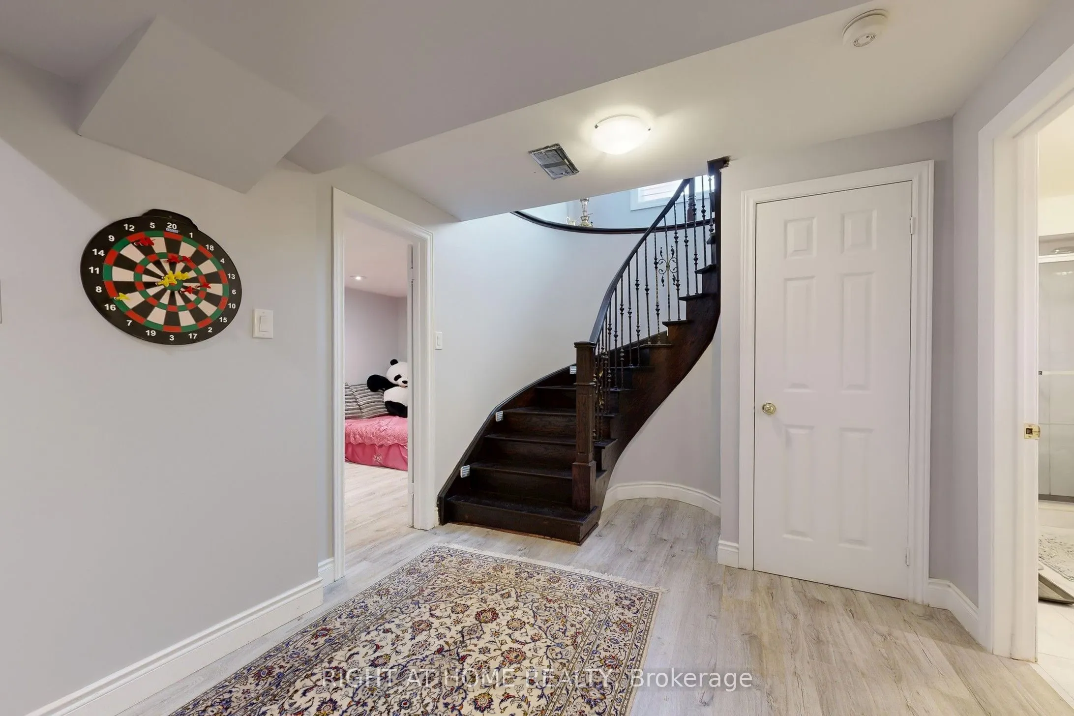 8 Springbrook Drive