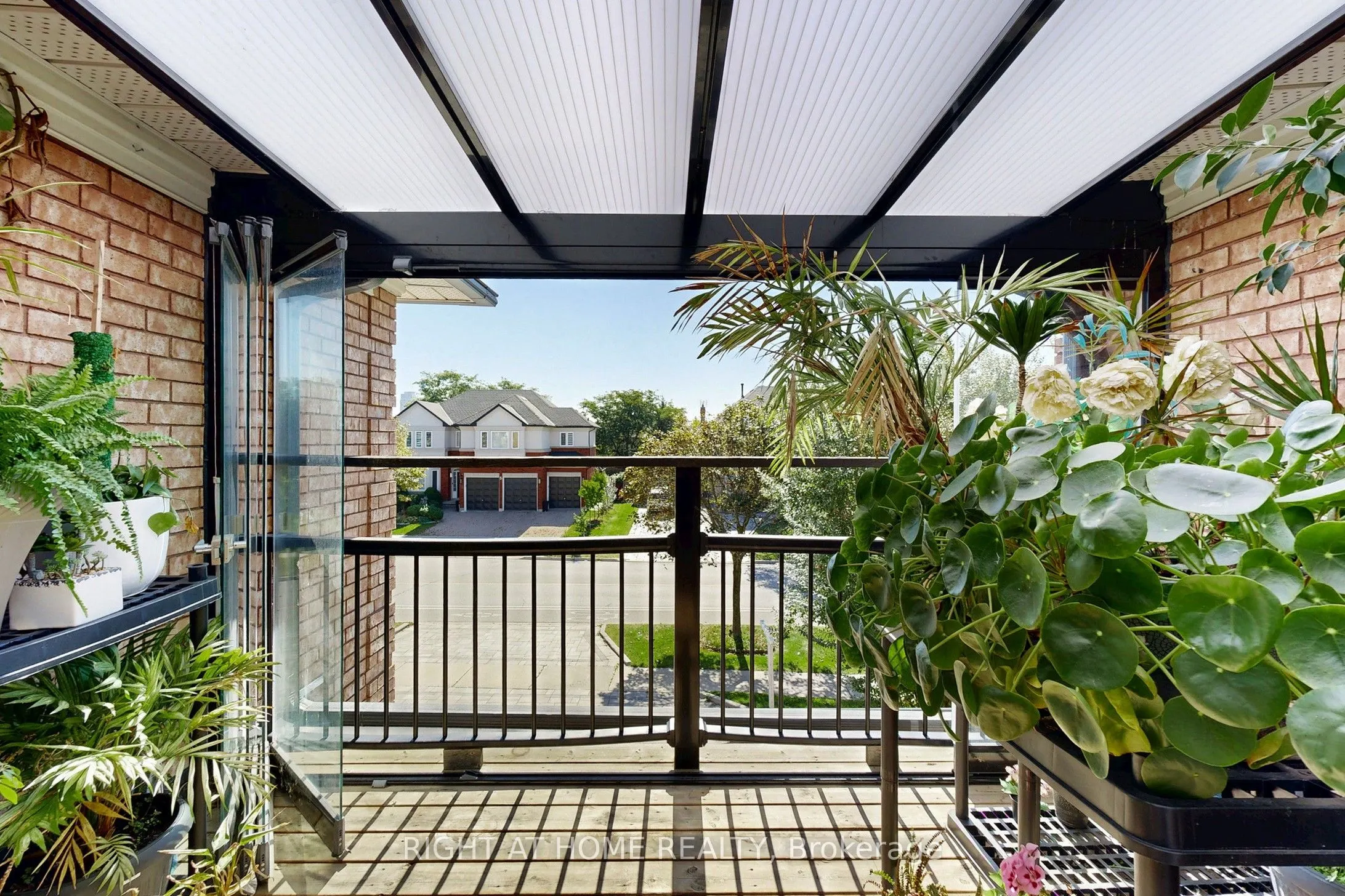 8 Springbrook Drive