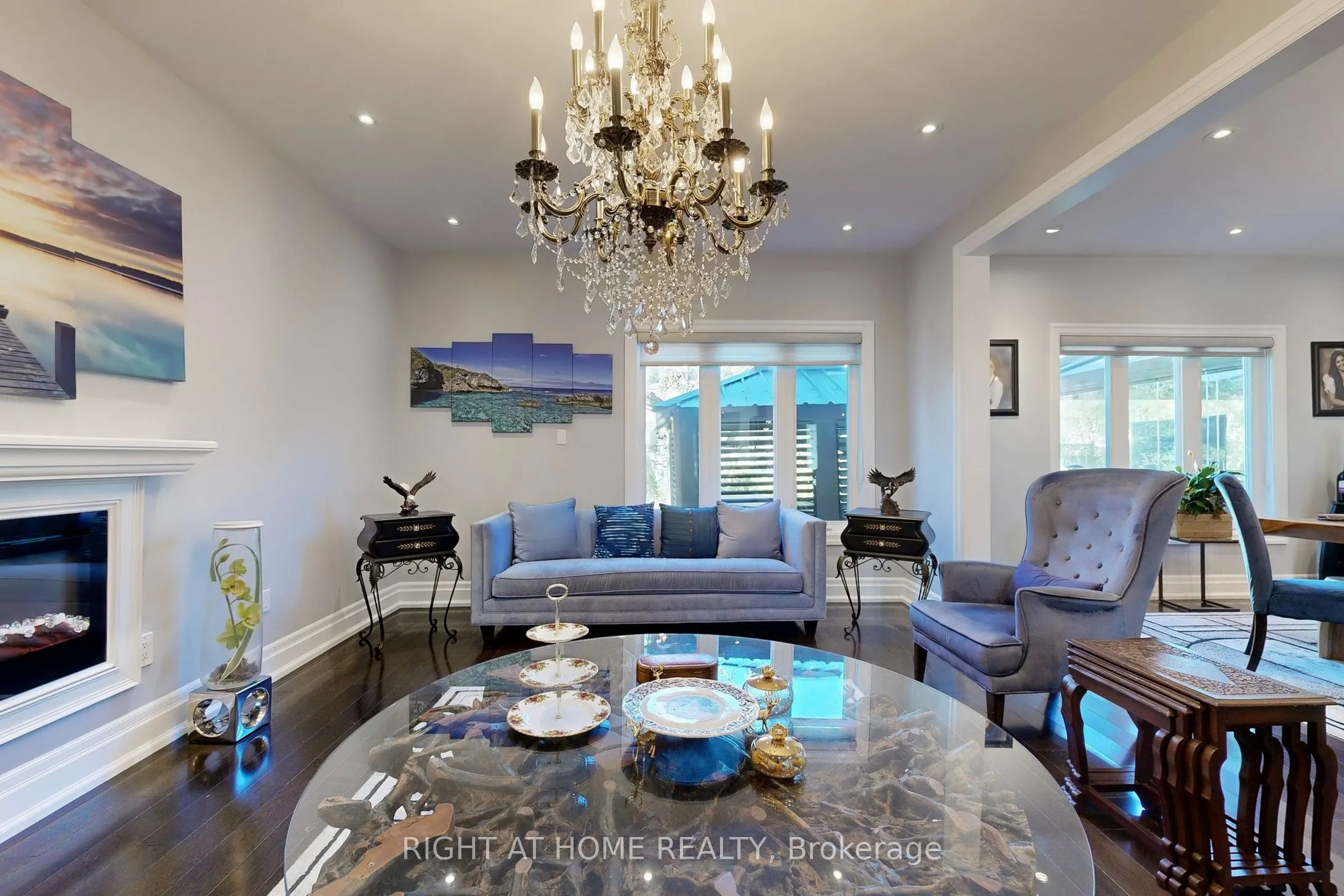 8 Springbrook Drive