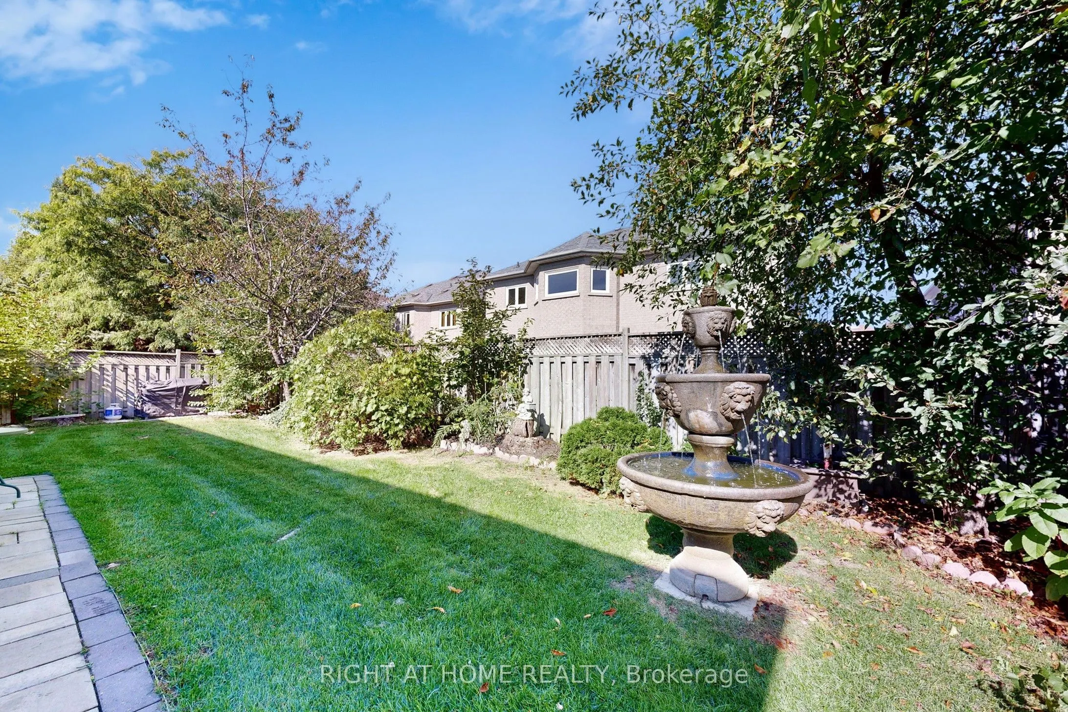 8 Springbrook Drive
