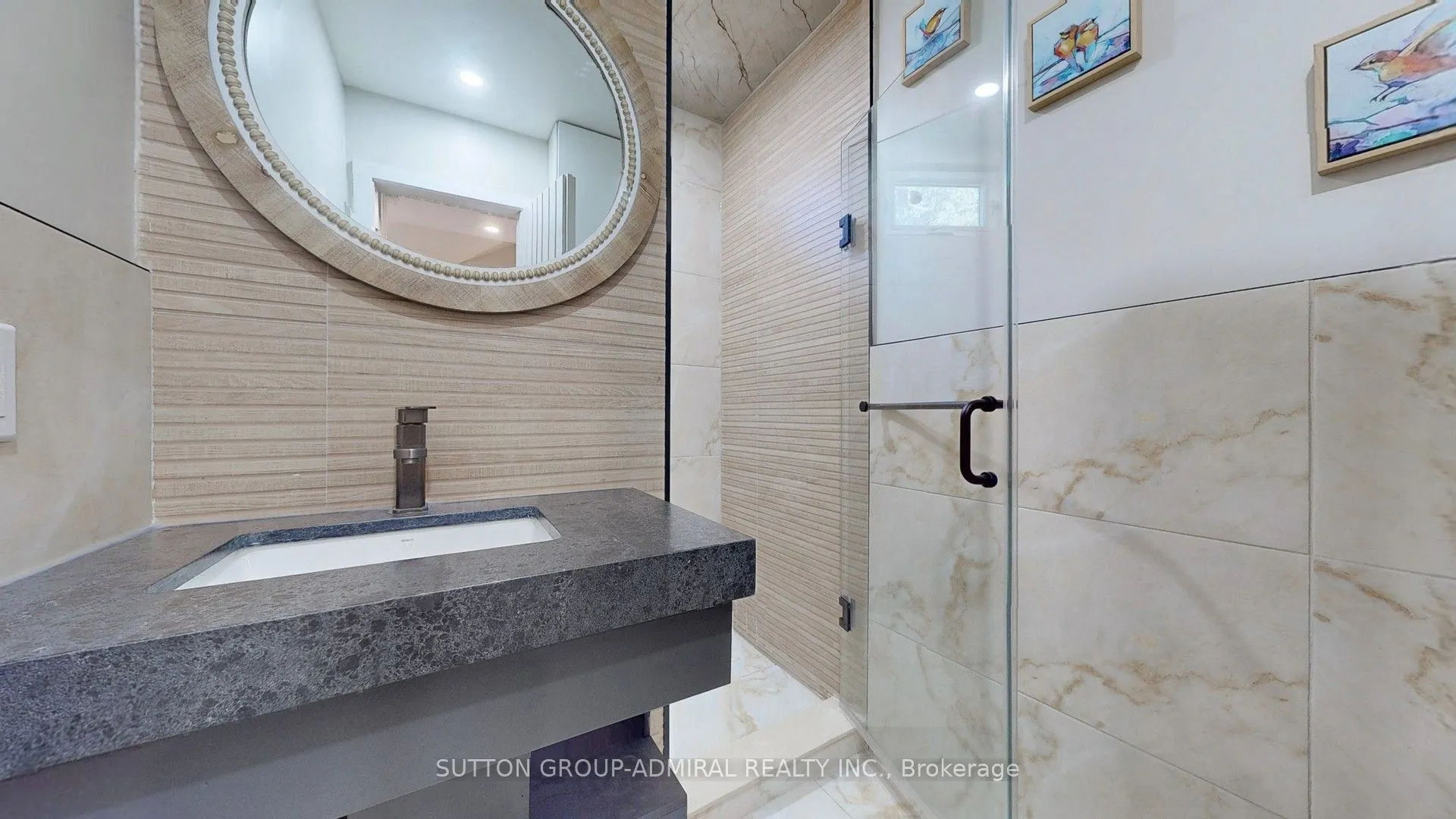 242 Muriel Street, #Main Floor