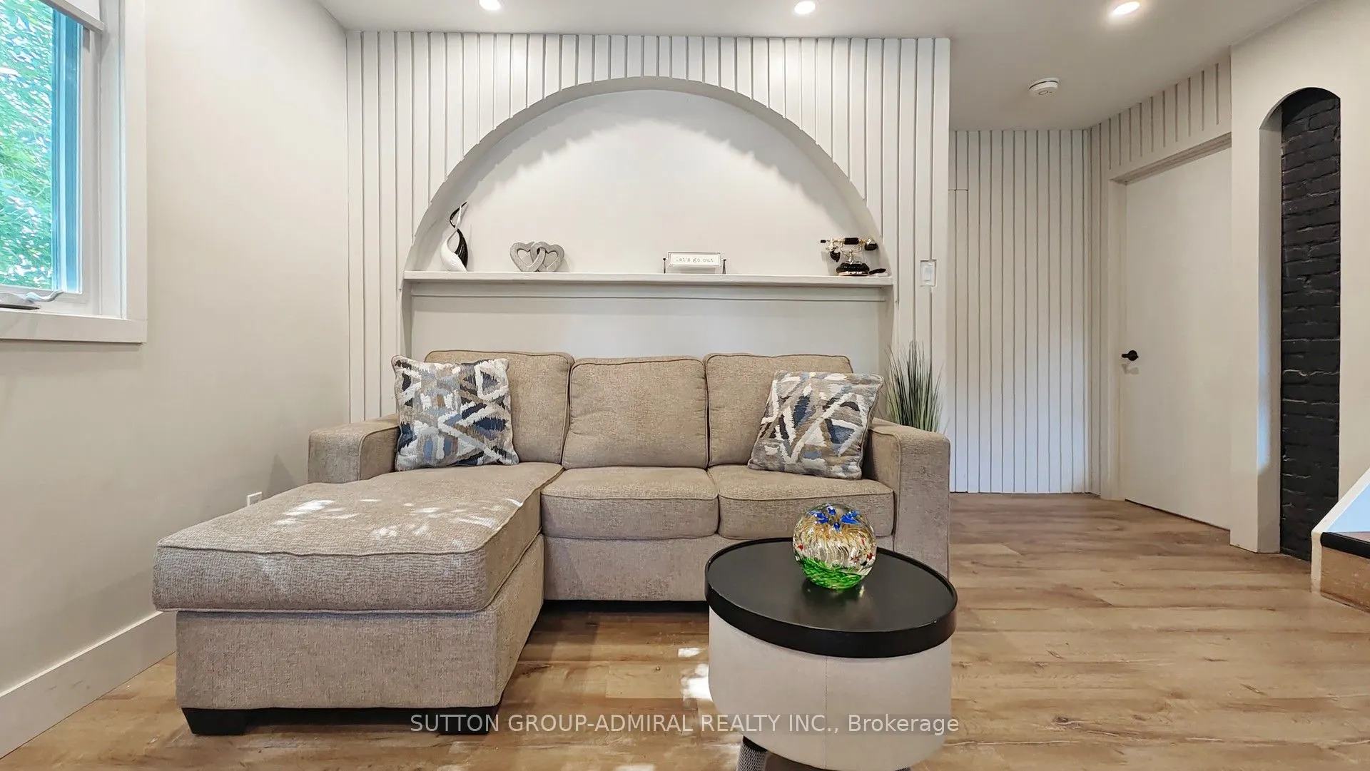 242 Muriel Street, #Main Floor