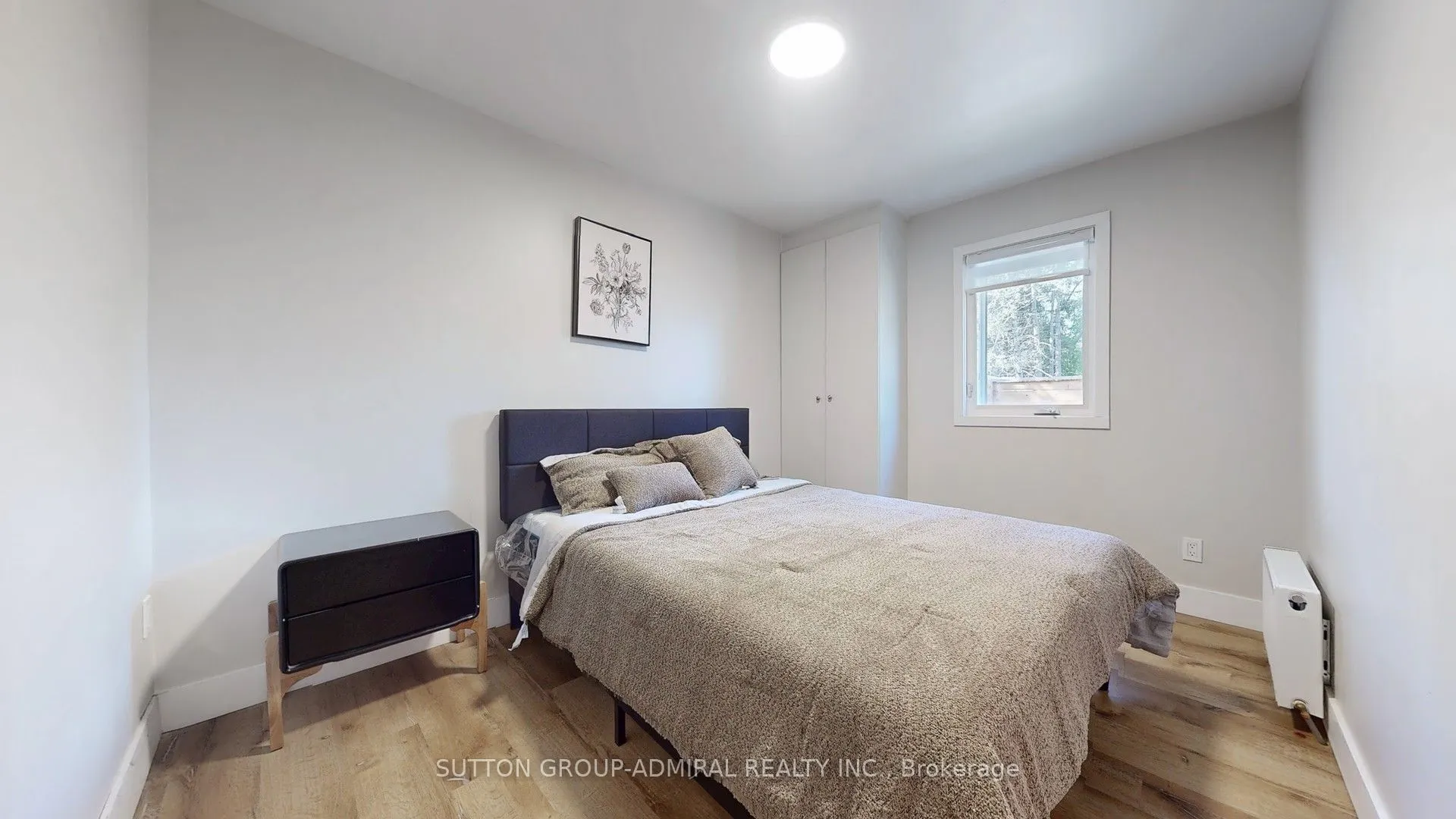 242 Muriel Street, #Main Floor