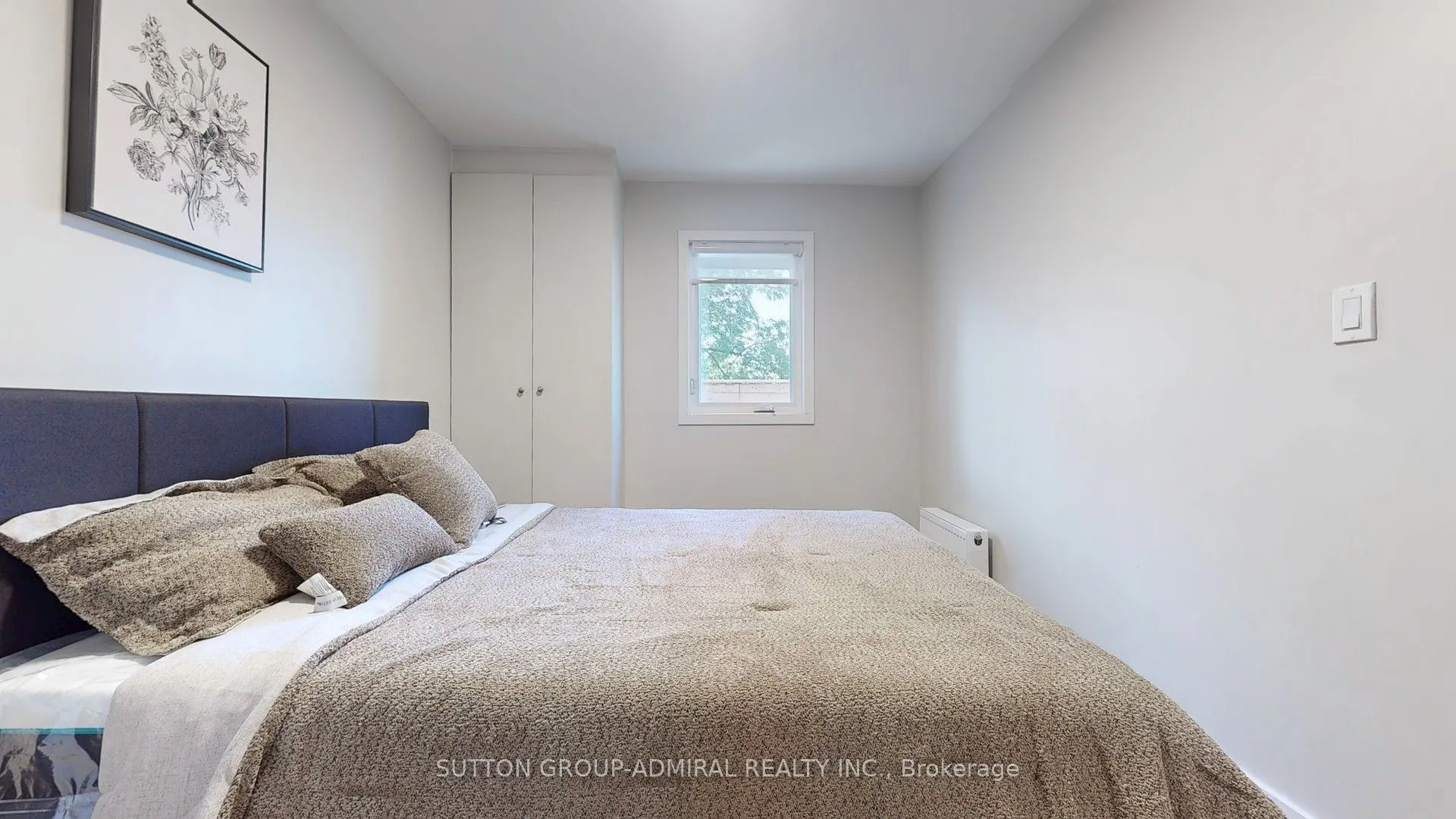 242 Muriel Street, #Main Floor