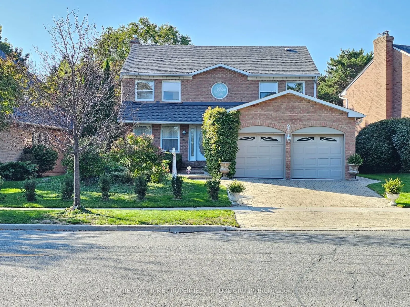 9 Longwater Chase