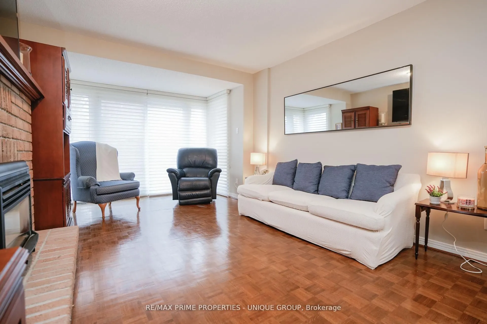 9 Longwater Chase