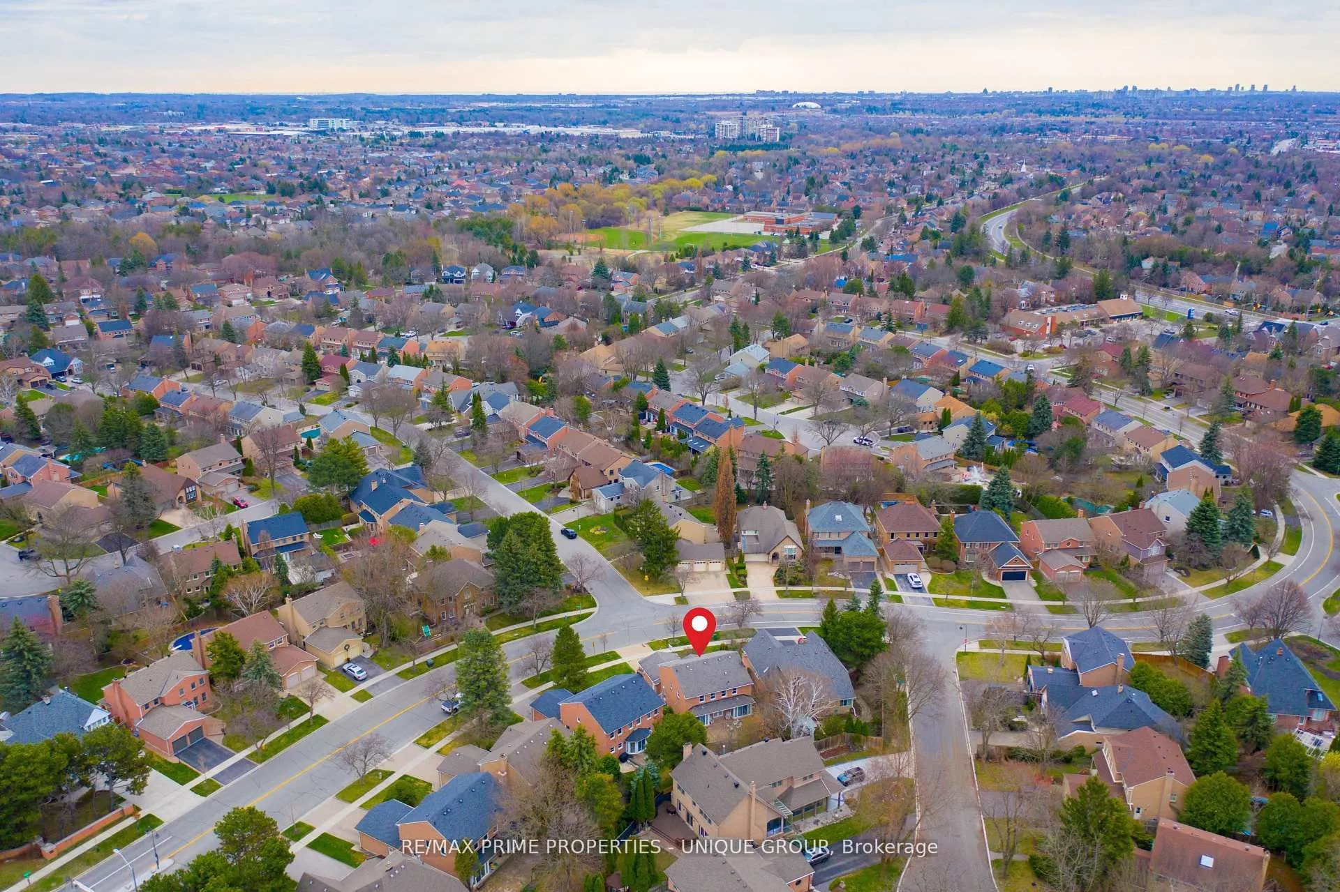 9 Longwater Chase