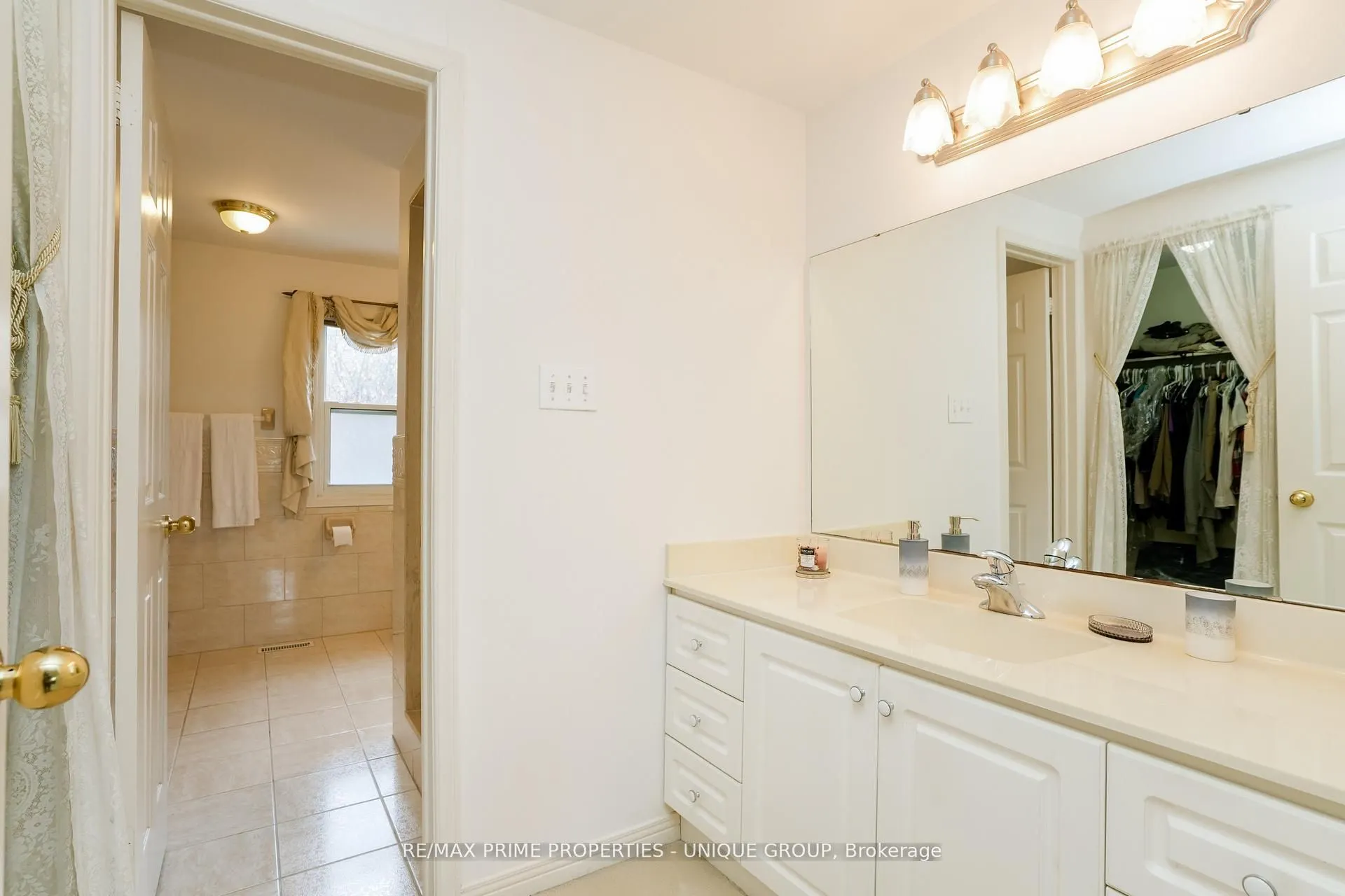 9 Longwater Chase