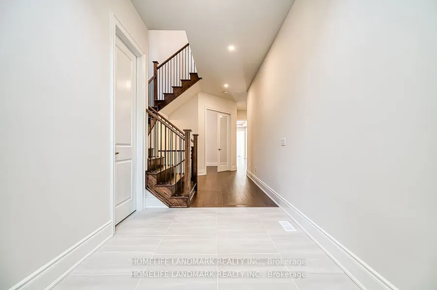 160 Winthrop Crescent