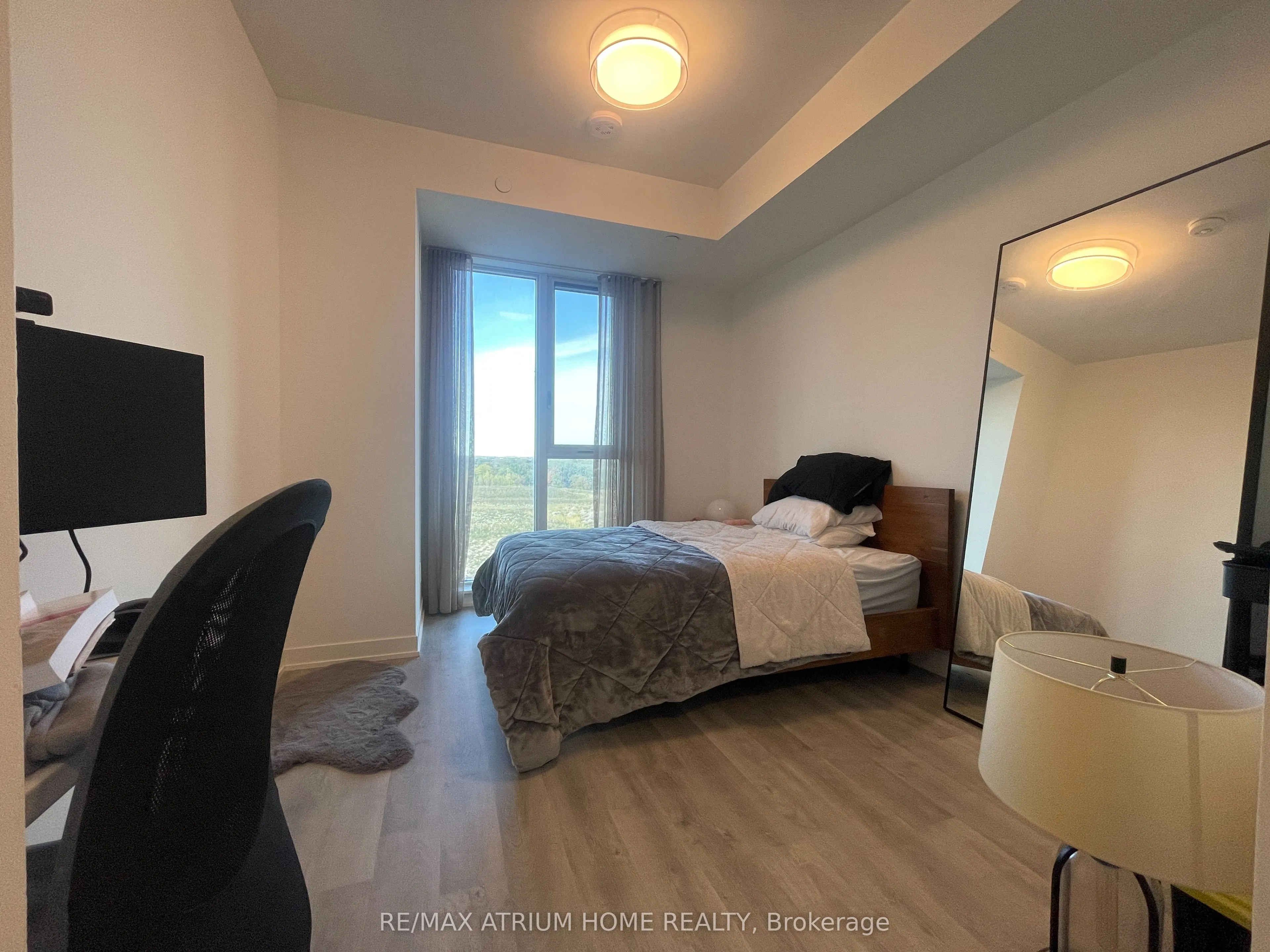 38 Simcoe Promenade, #511