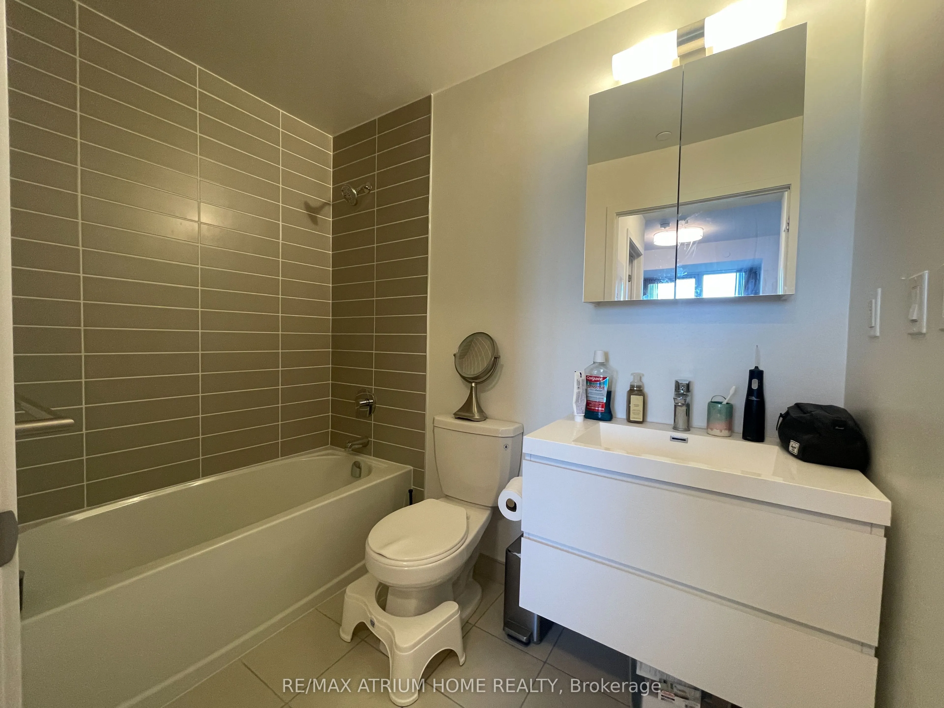 38 Simcoe Promenade, #511
