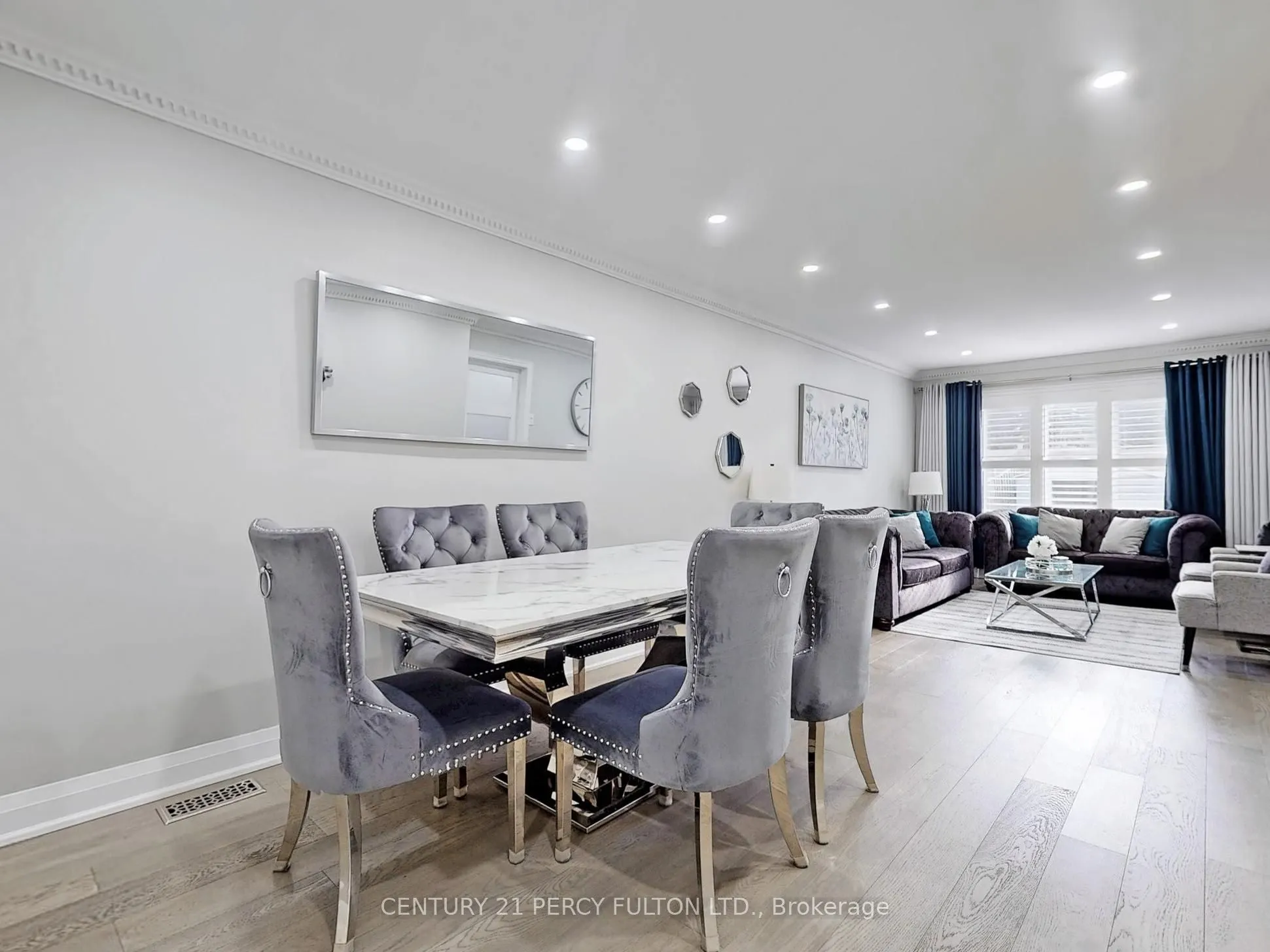 74 Doubtfire Crescent