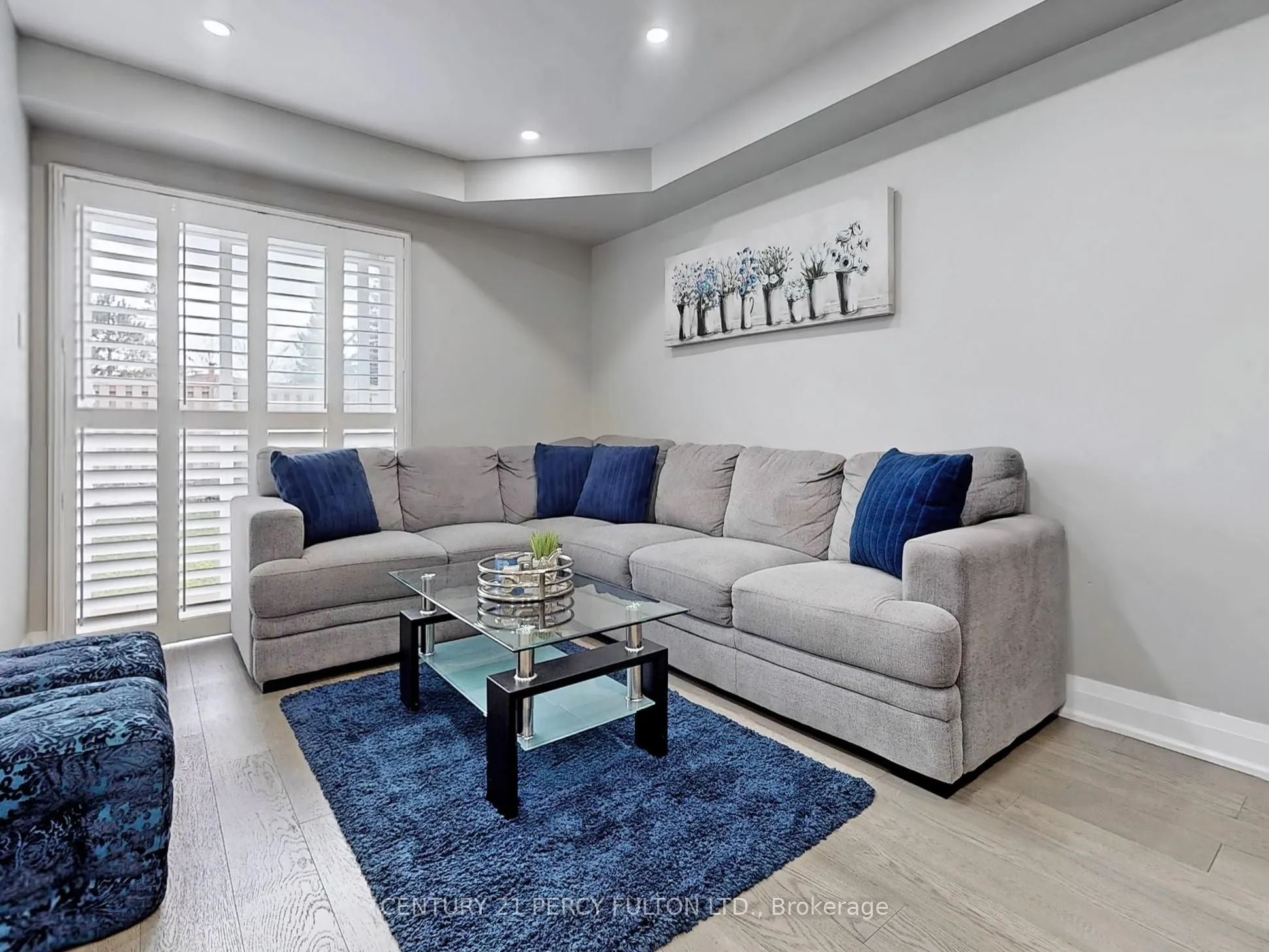 74 Doubtfire Crescent