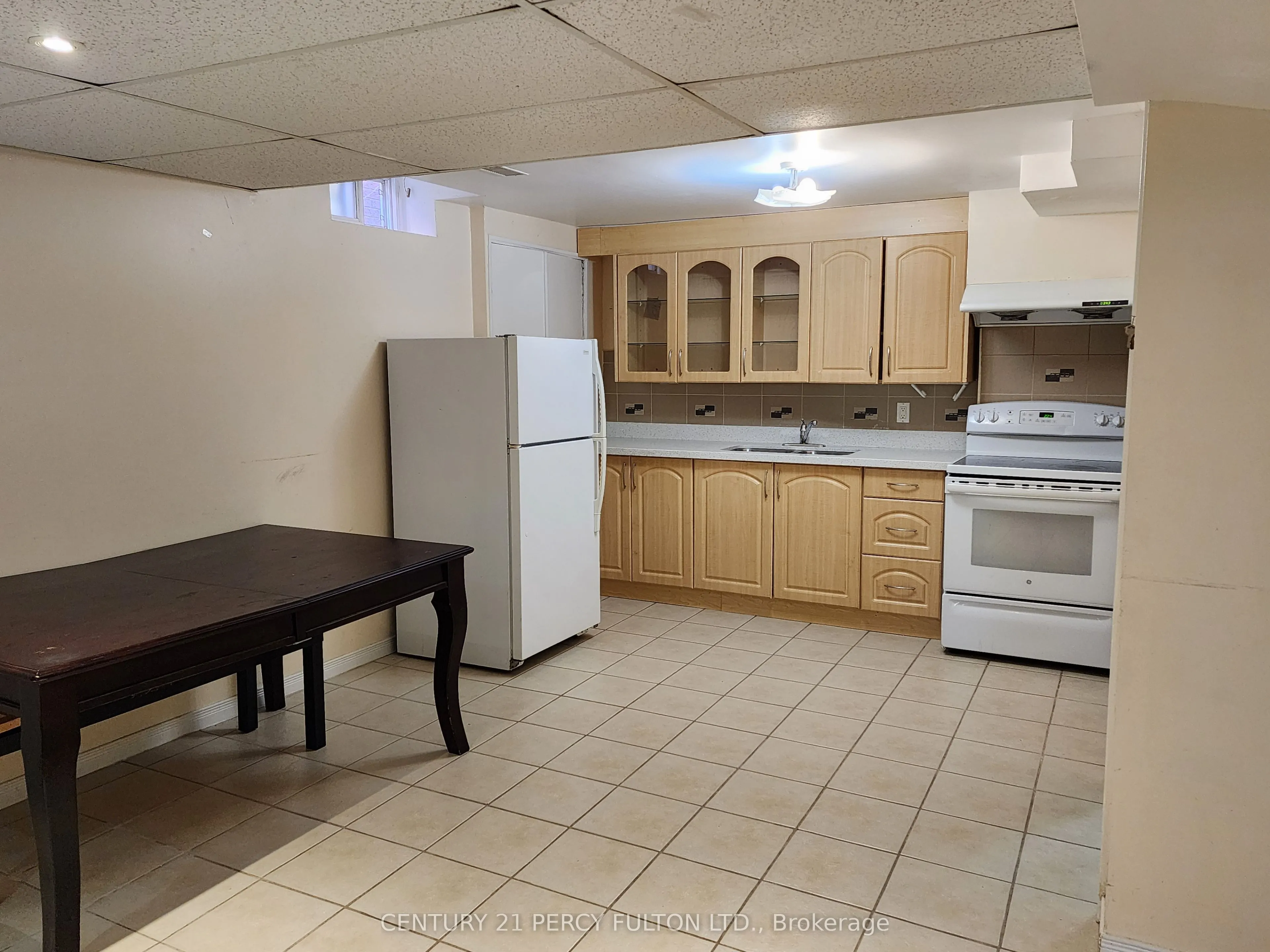 74 Doubtfire Crescent
