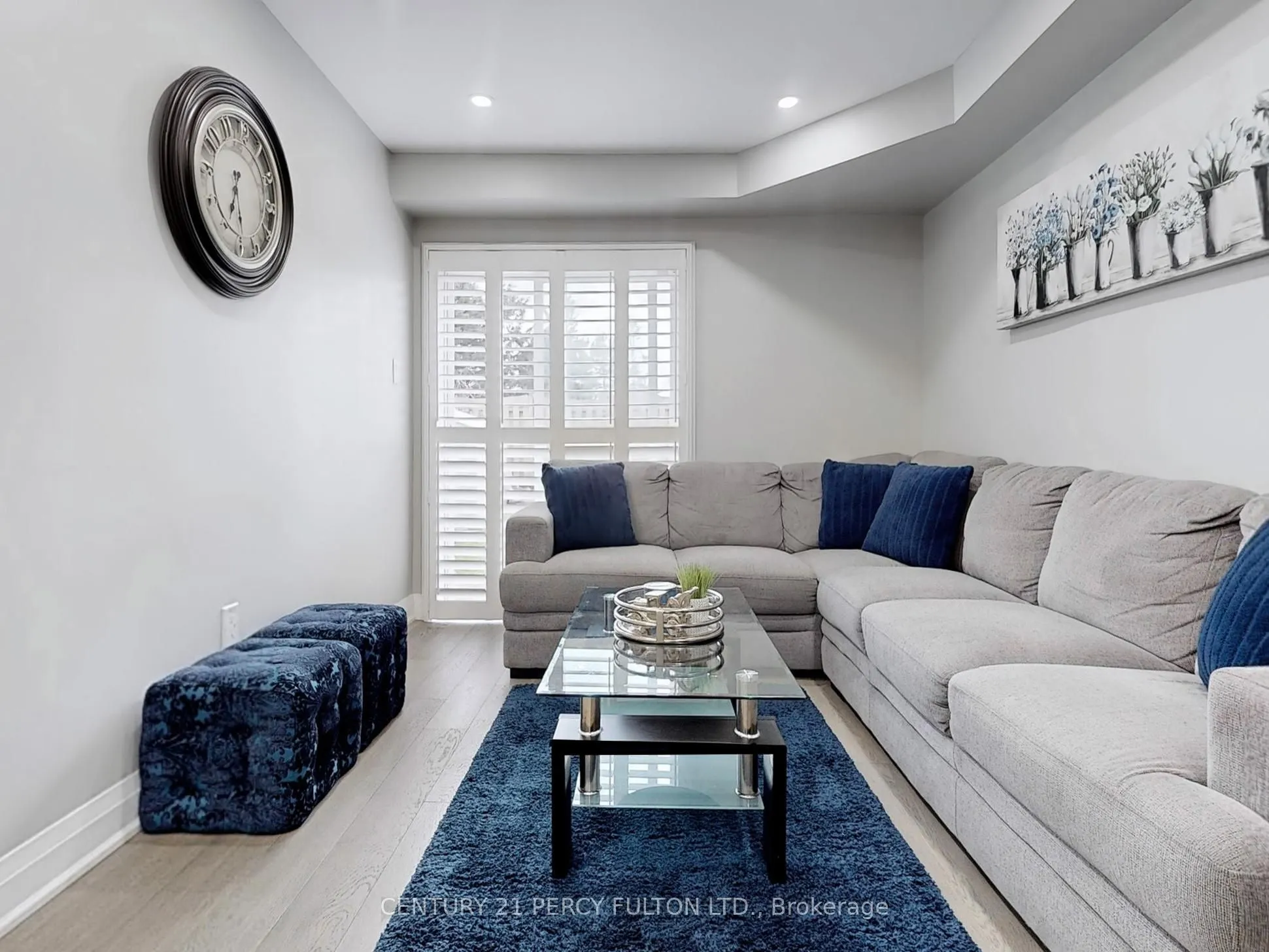 74 Doubtfire Crescent