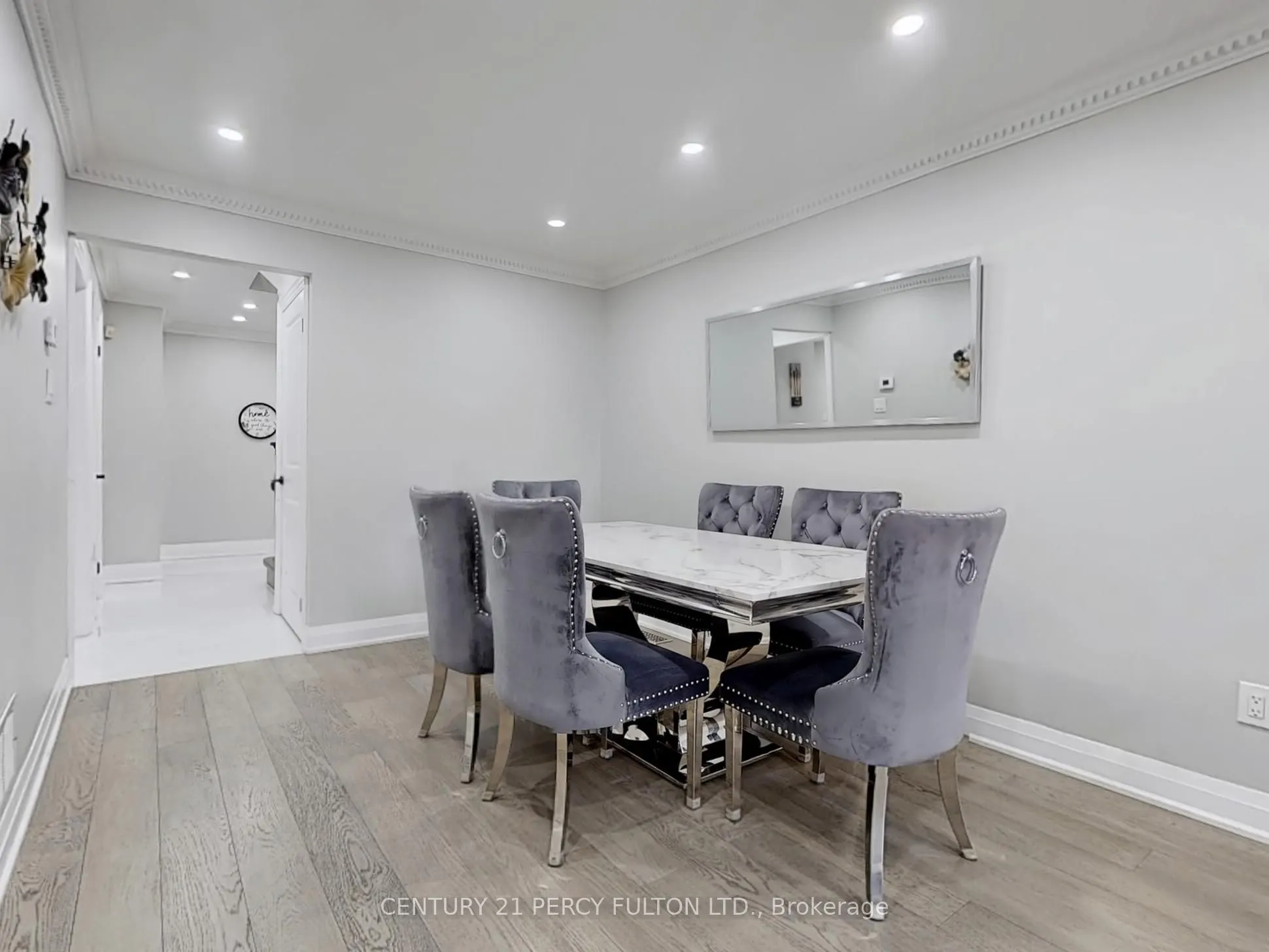 74 Doubtfire Crescent