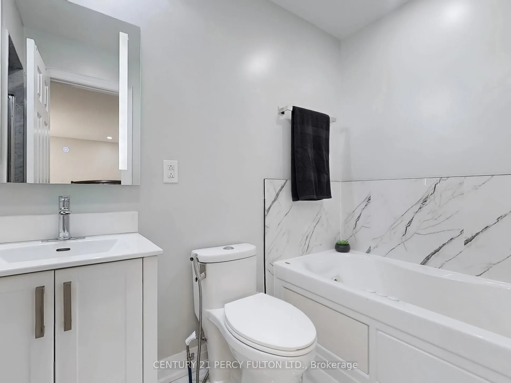 74 Doubtfire Crescent