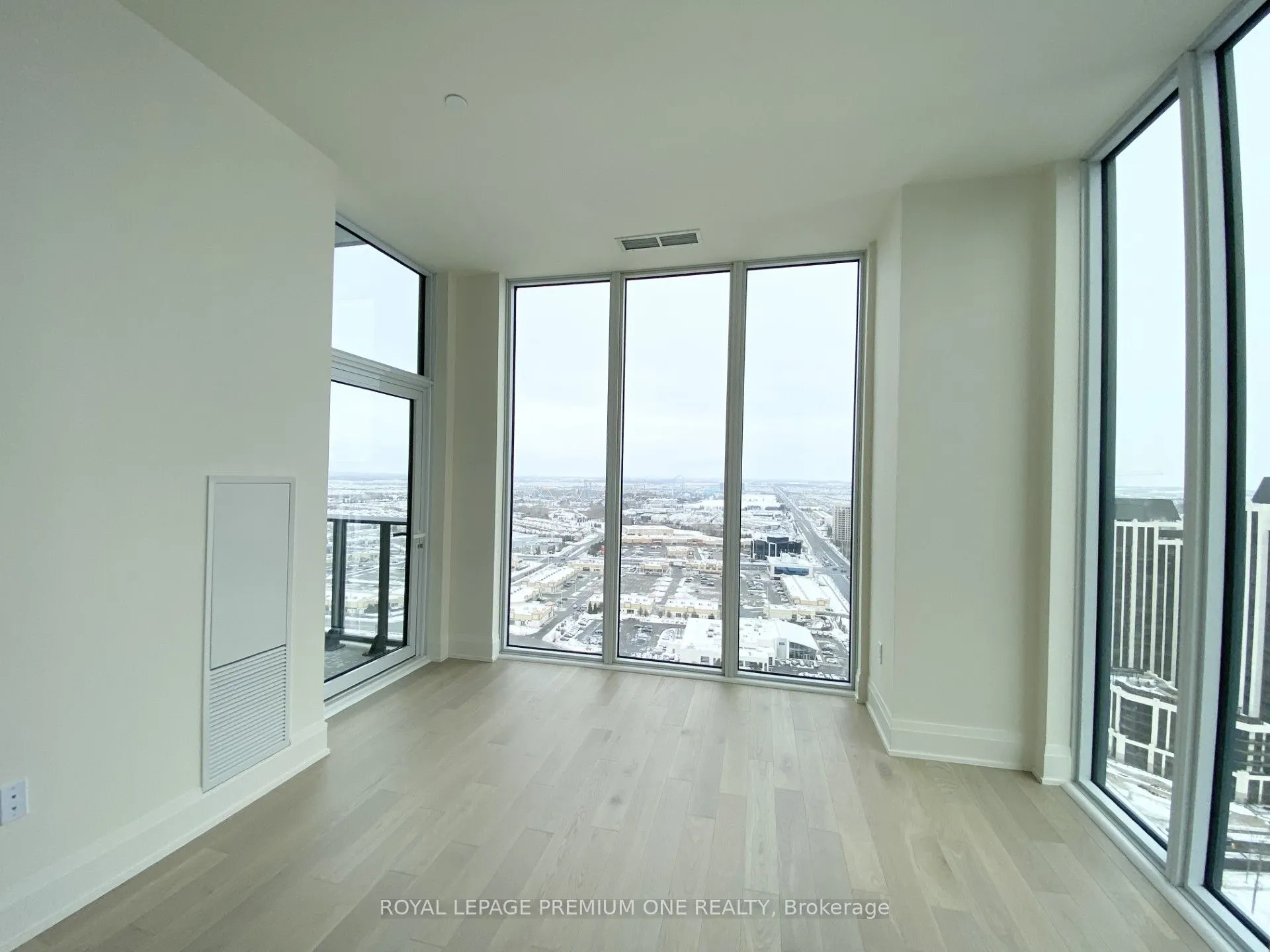 9000 JANE Street, #PH218