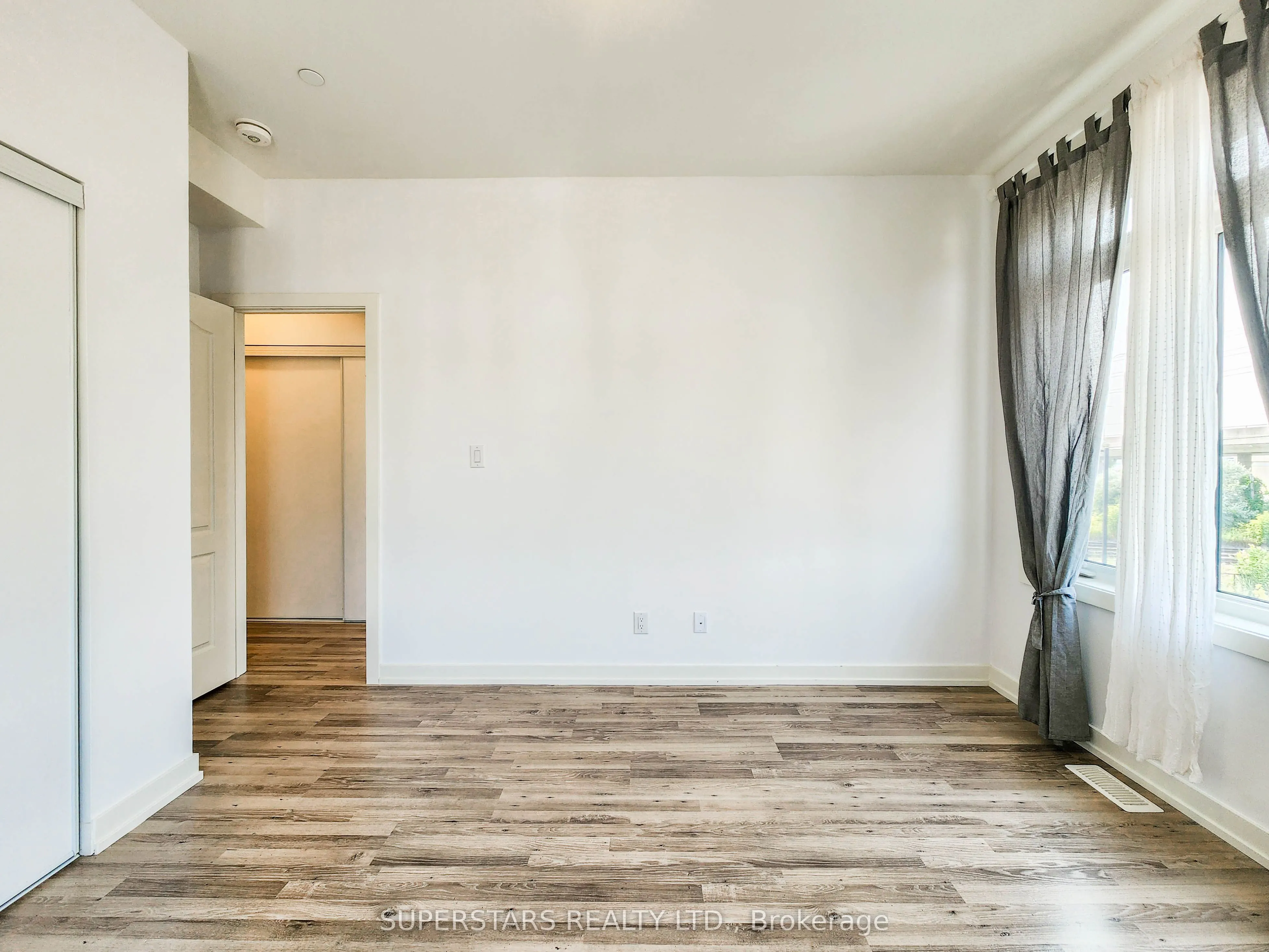 370 A Red Maple Road, #3