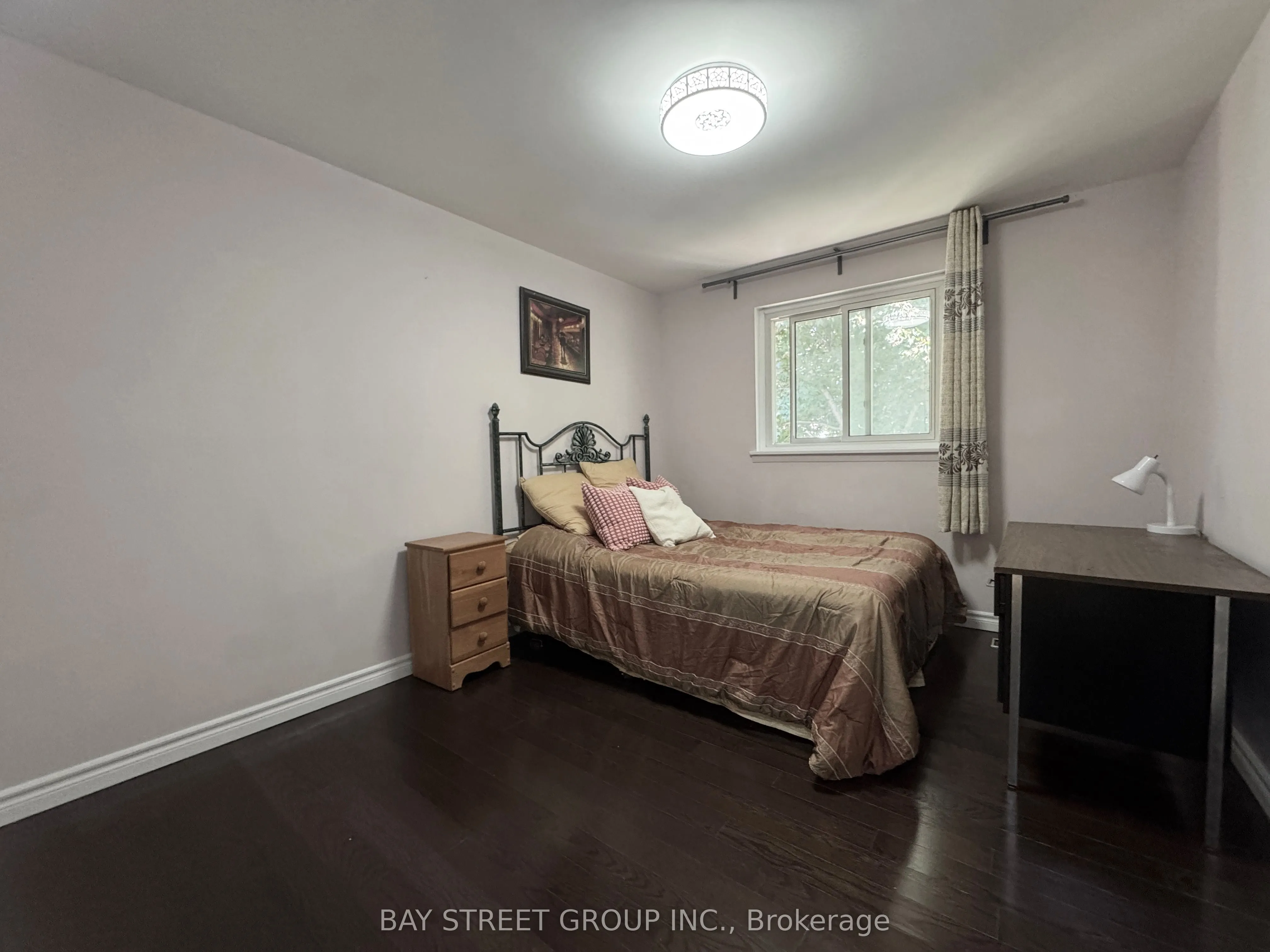 43 Sherwood Forest Drive, #Main Floor