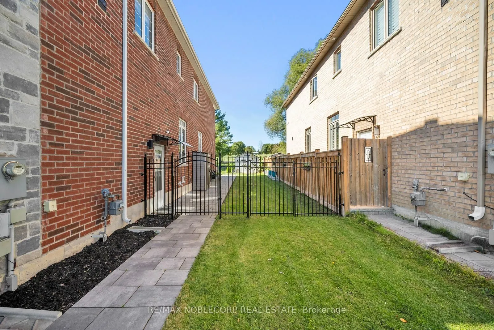 68 Inverness Way