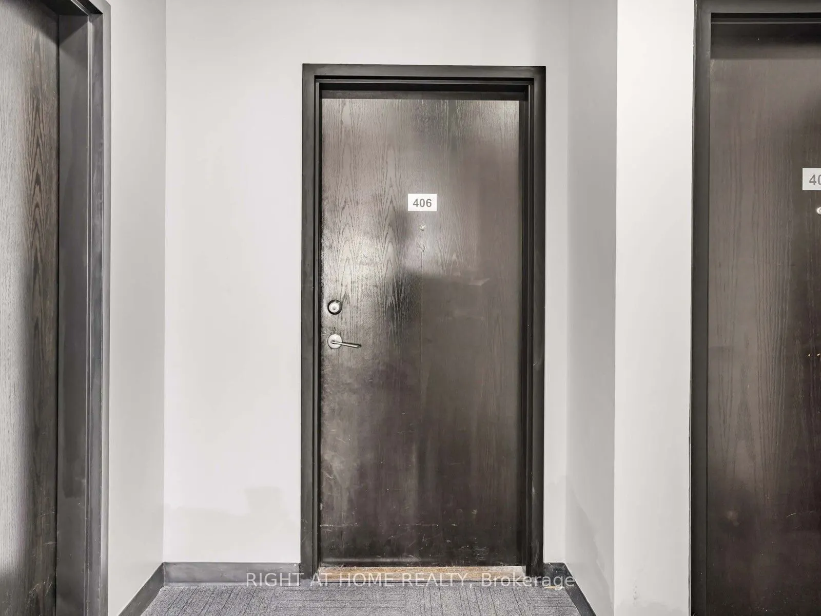 10376 Yonge Street, #406