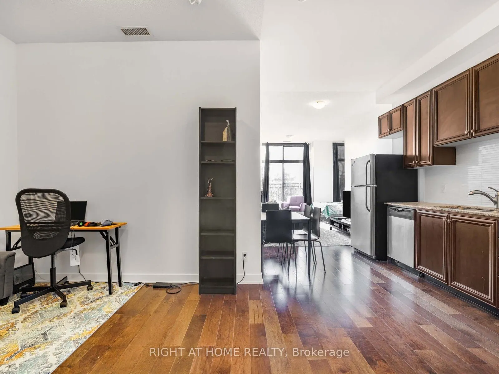 10376 Yonge Street, #406