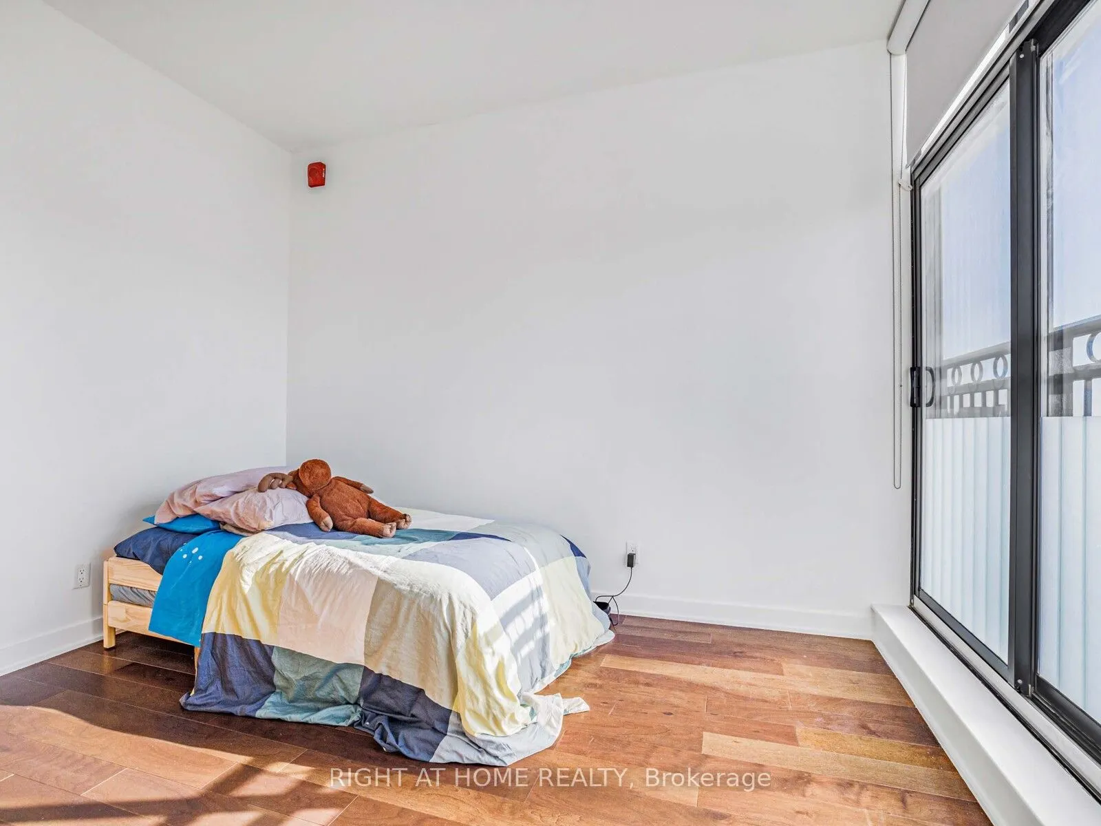10376 Yonge Street, #406