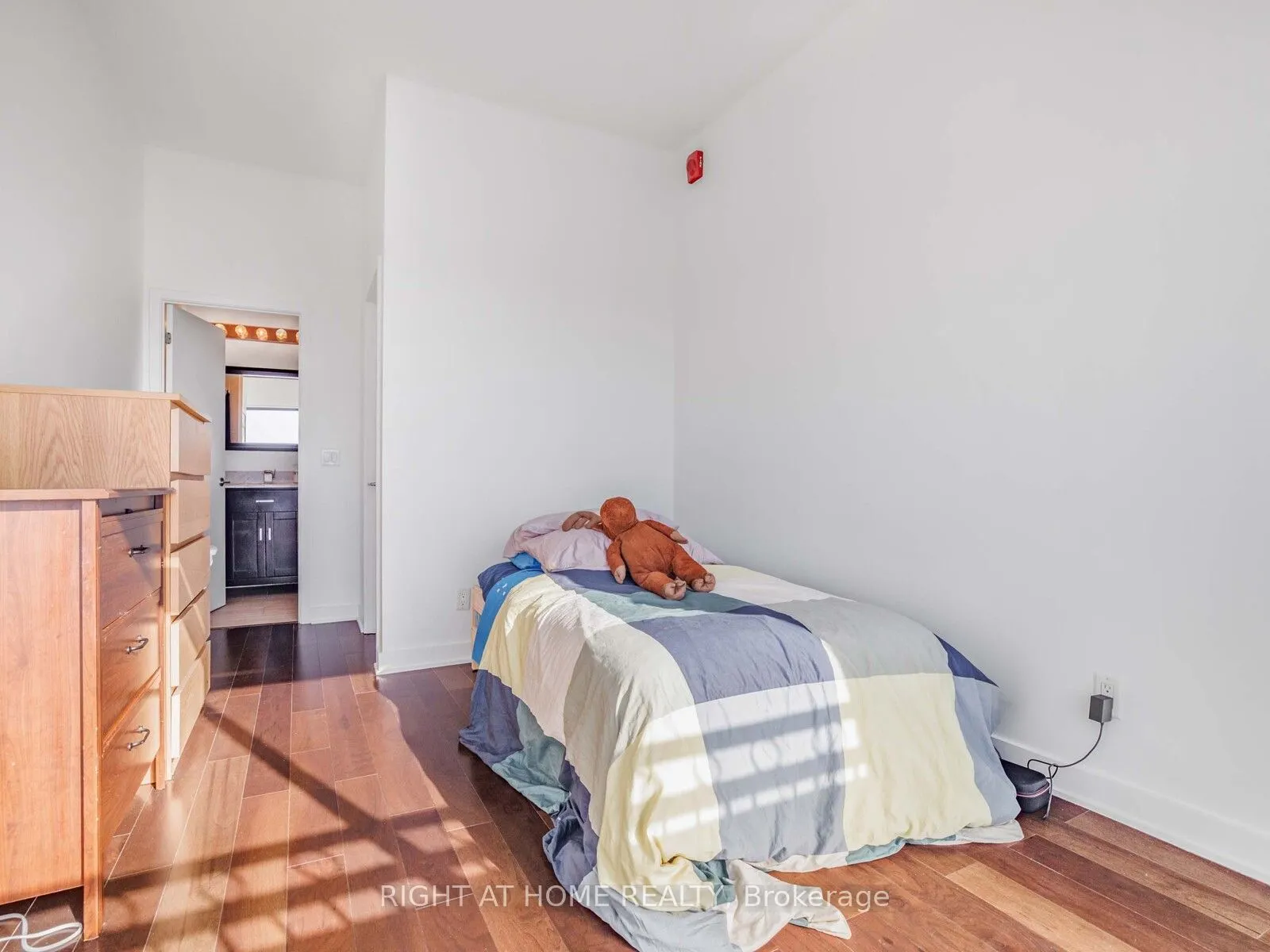10376 Yonge Street, #406