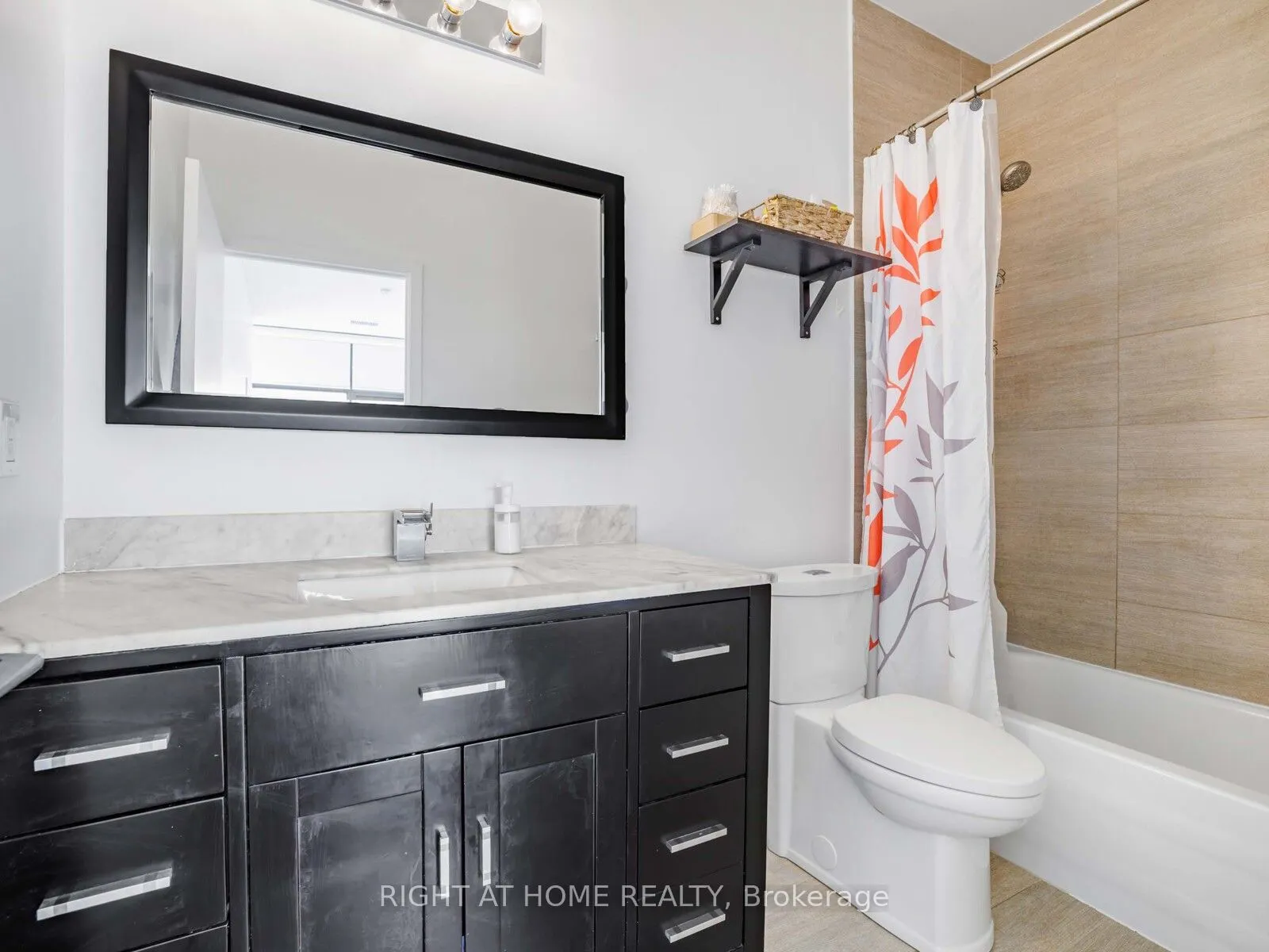 10376 Yonge Street, #406
