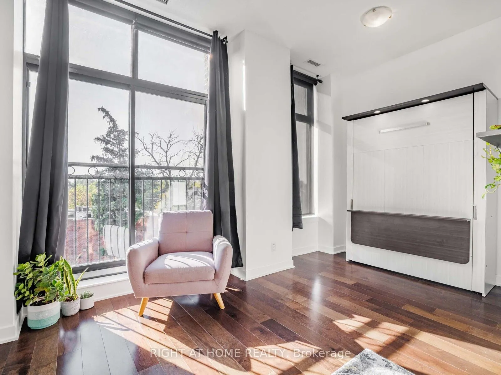 10376 Yonge Street, #406