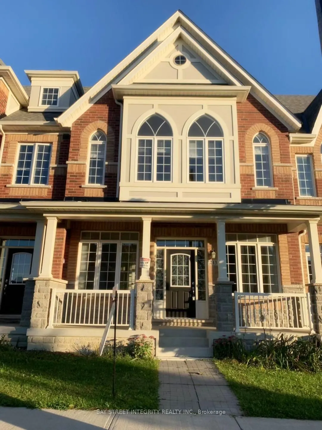 213 East's Corners Boulevard